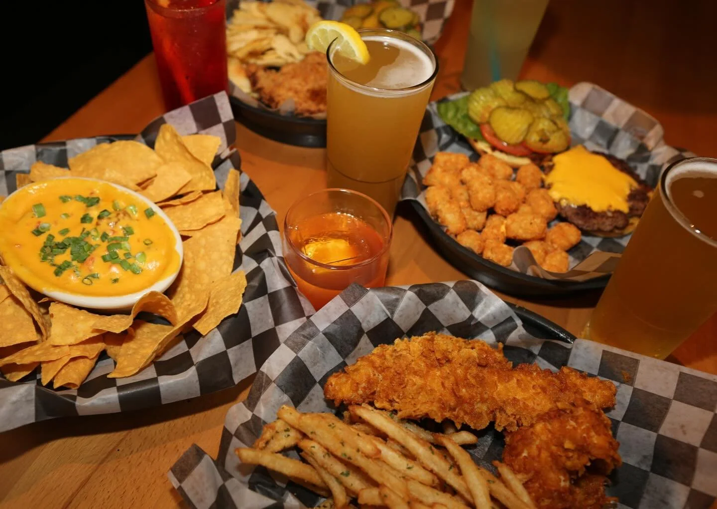 Not sure where to go for lunch? We&rsquo;ll make the decision easy for you: COME TO SHIRLEY&rsquo;S!😋

#shirleysbargrill #westdesmoines #waukee #lunchspecial #shirleys