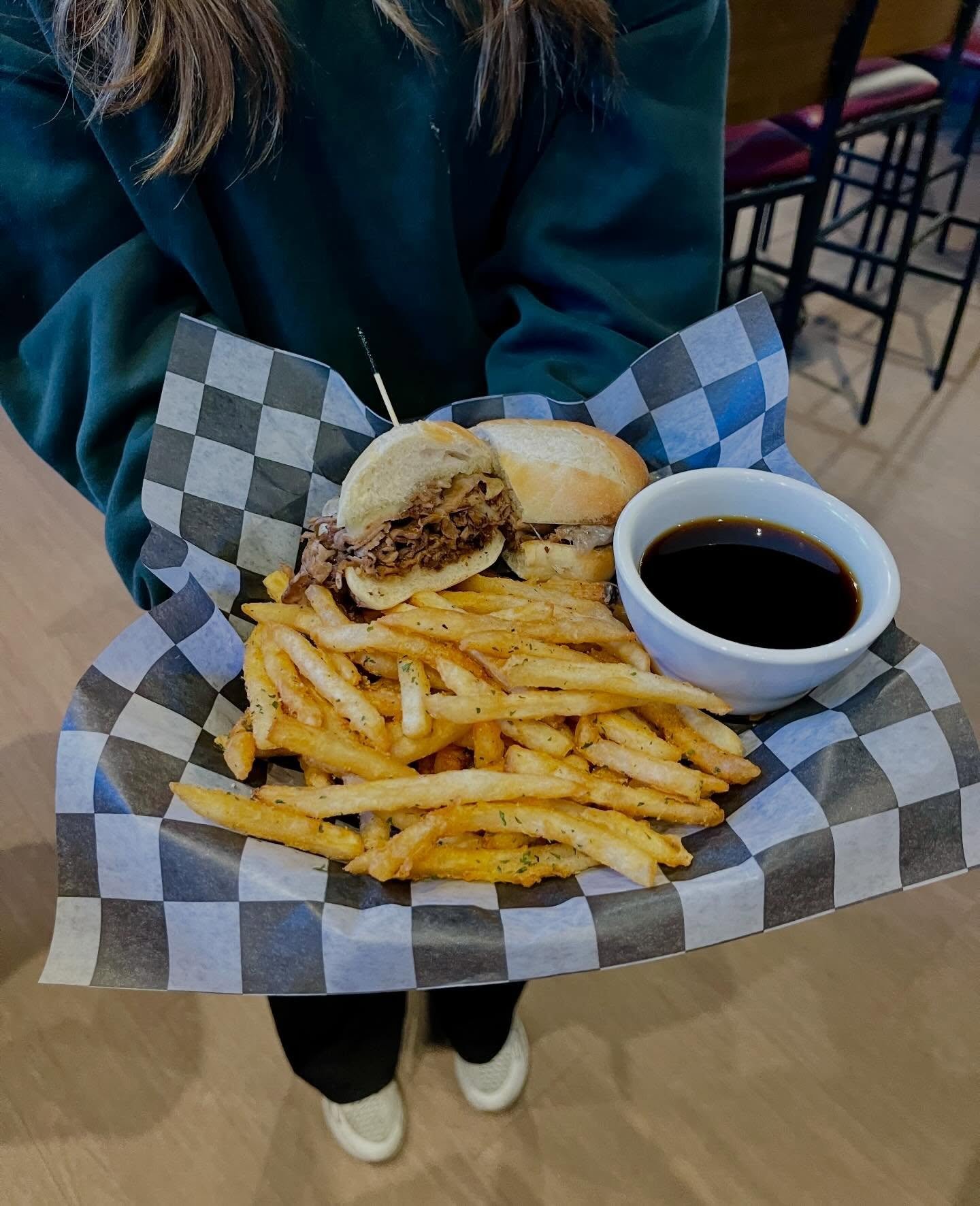 Basically a Shirley&rsquo;s staple at this point, our French Dip🤩😋
You know the drill, grab it for JUST $10 from 11am-2pm today for lunch!🥪🎉

#shirleysbargrill #frenchdip #lunchspecial #westdesmoines #waukee