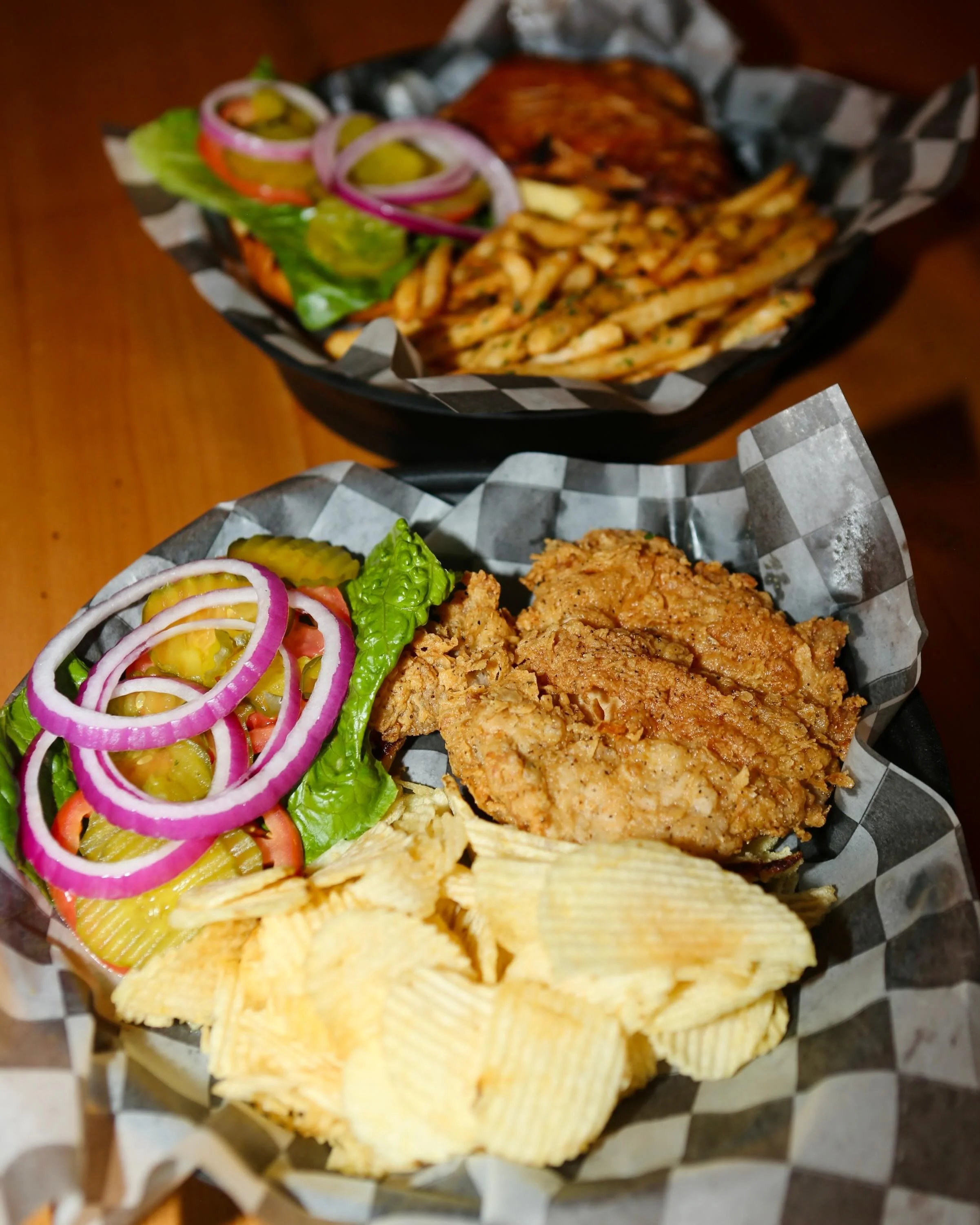Two words: Tenderloin. Tuesday.🤩
Take advantage of our amazing lunch specials and grab a breaded or grilled Tenderloin Sandwich today!🥪

#shirleysbargrill #tenderloinsandwich #porktenderloin #lunchspecial #westdesmoines