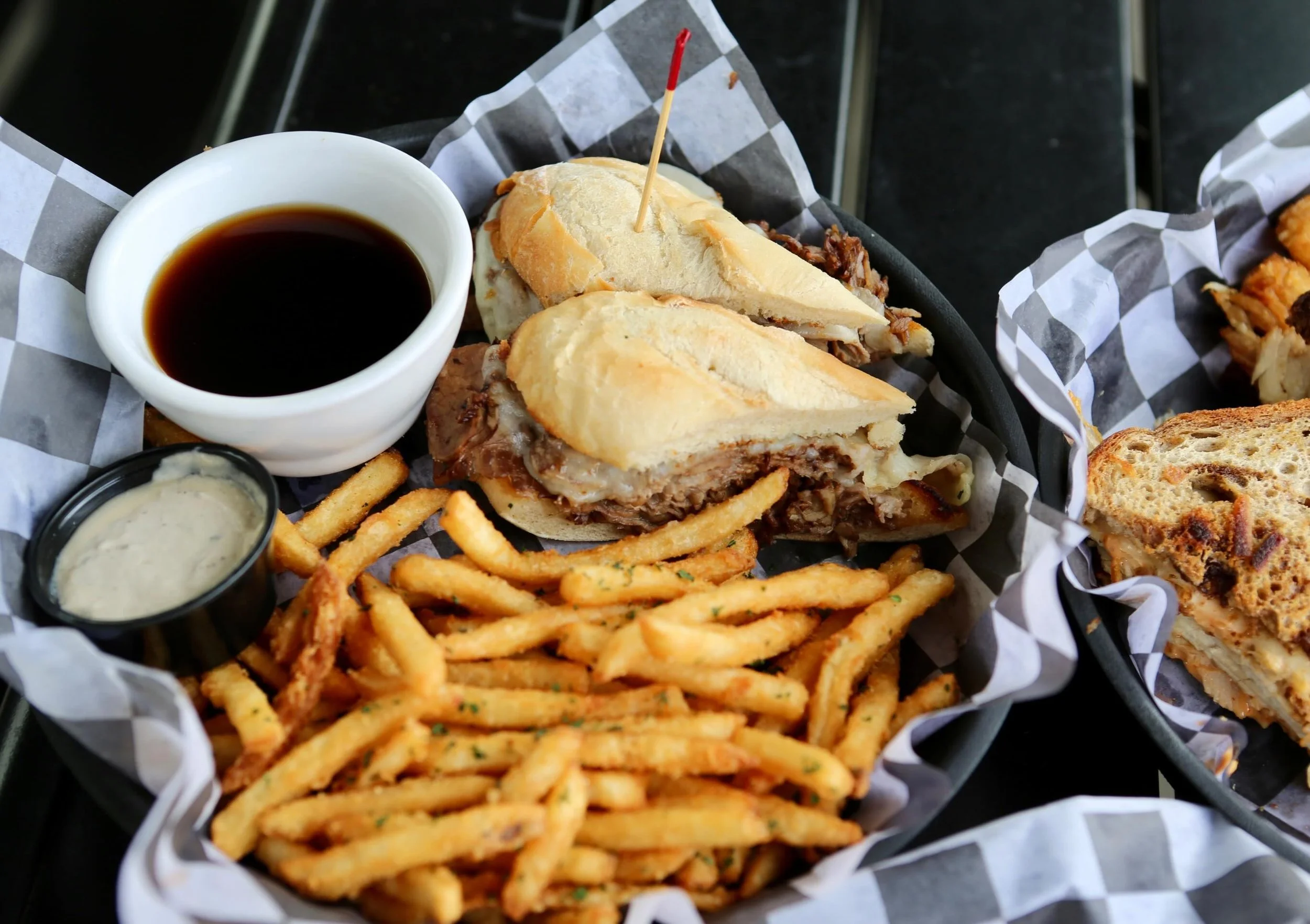 What&rsquo;s better than a French Dip? One that&rsquo;s only $10 during lunch at Shirley&rsquo;s today!🤩☀️

#shirleys #shirleysbargrill #frenchdip #lunchspecial #patioseason