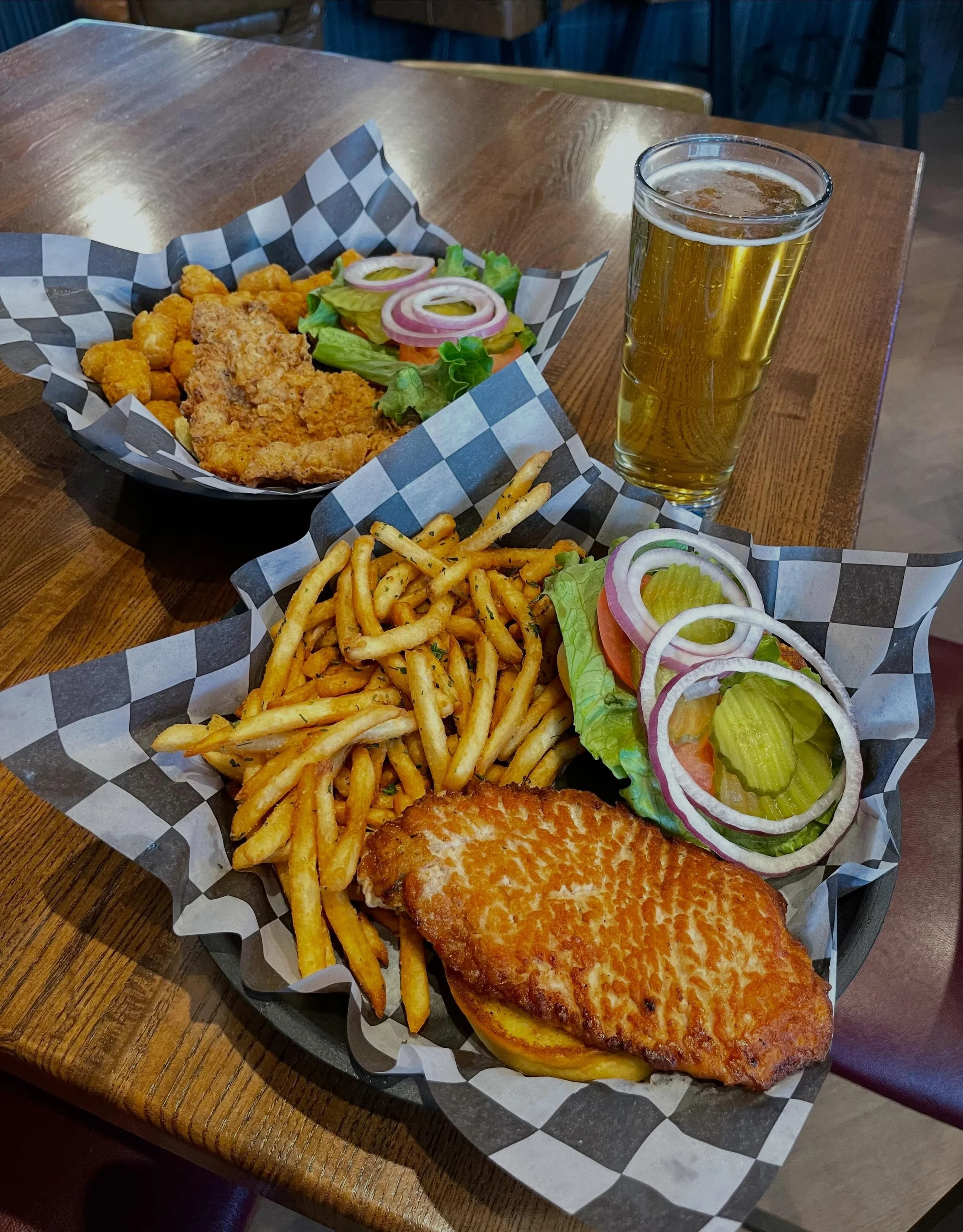 Tenderloins are calling your name today! Grab one at Shirley&rsquo;s during lunch for JUST $10😋☀️

#shirleys #shirleysbargrill #tenderloin #lunchspecial #porktenderloin