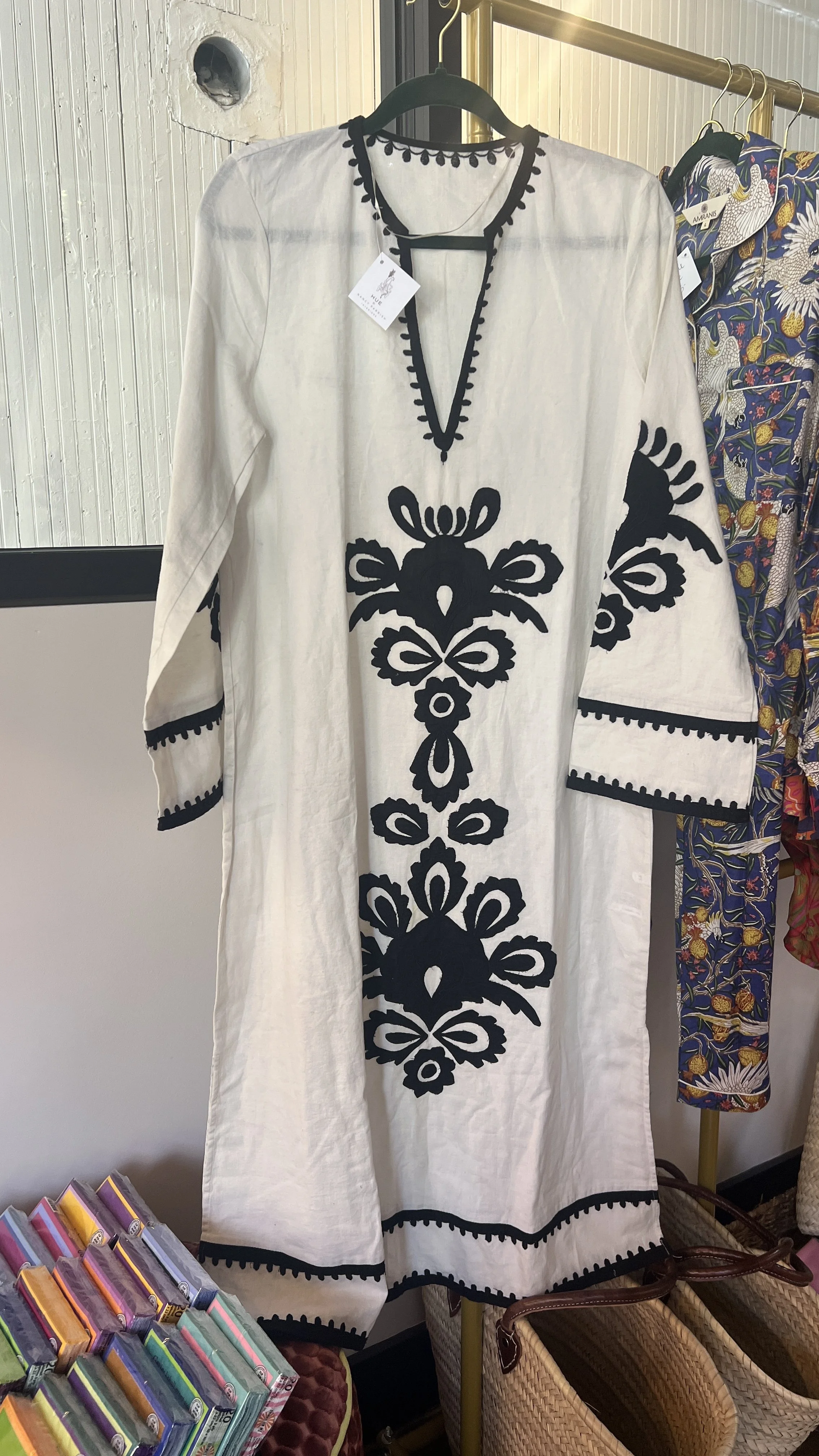 White/Black Embroidered Kaftan