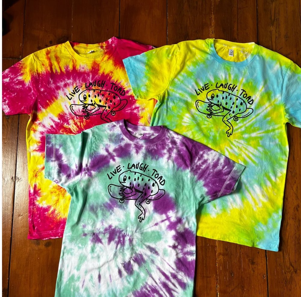 TIE DYE LIVE LAUGH TOAD T-SHIRT — Weird Wednesday