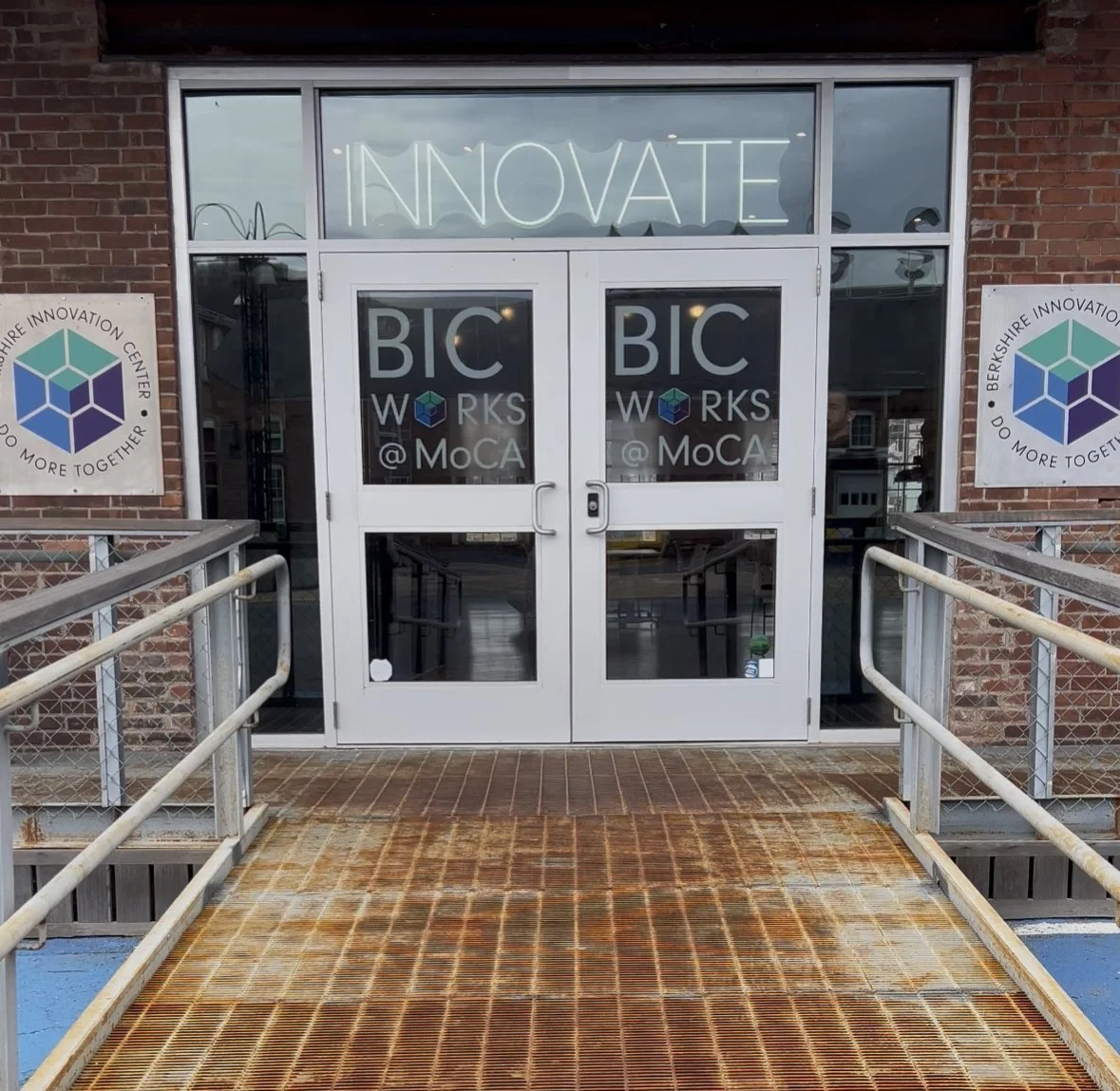 Small Business Owners: Drop In, Get Expert Help, and Grow