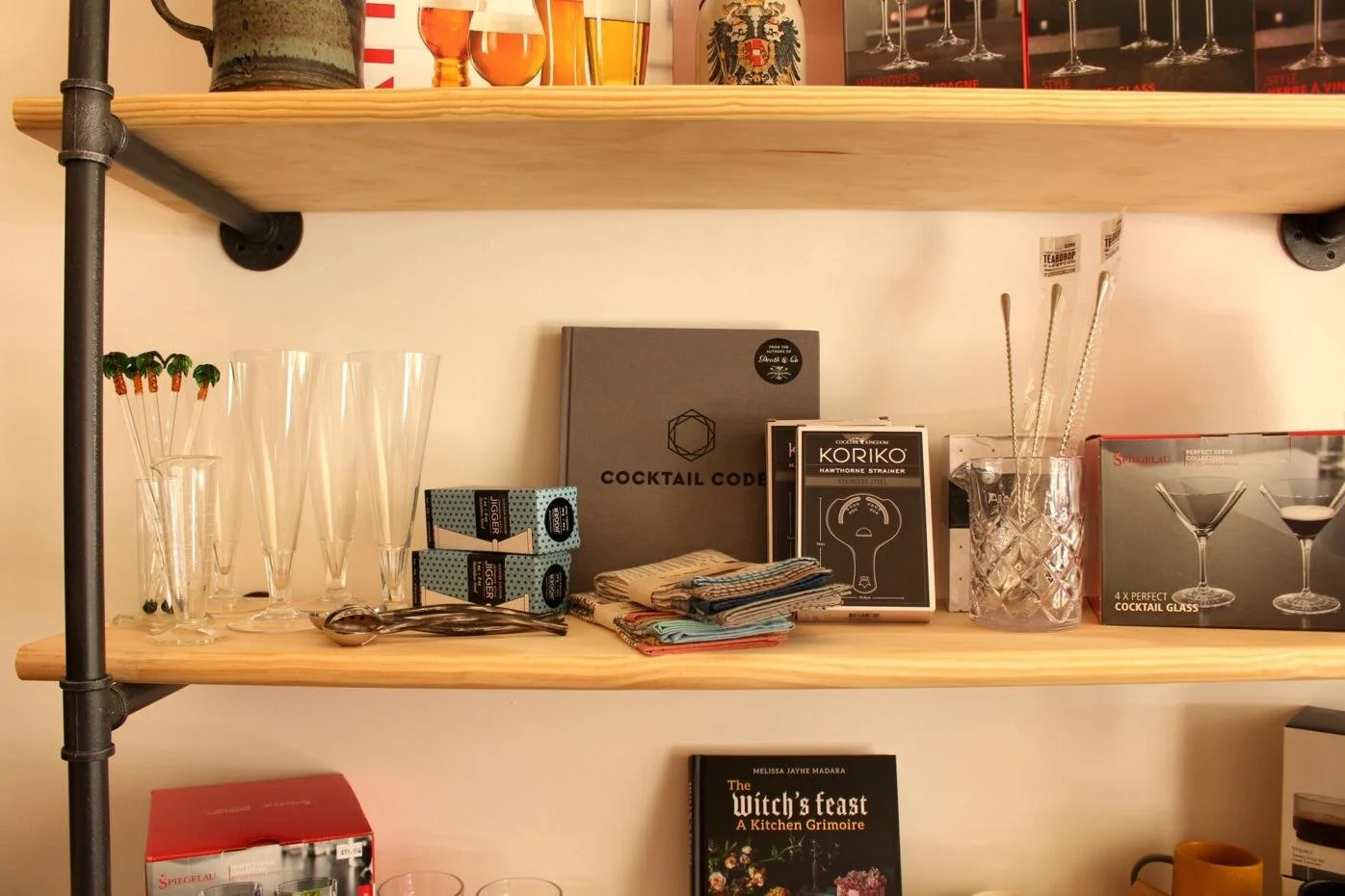 Mastic Opens on Eagle Street