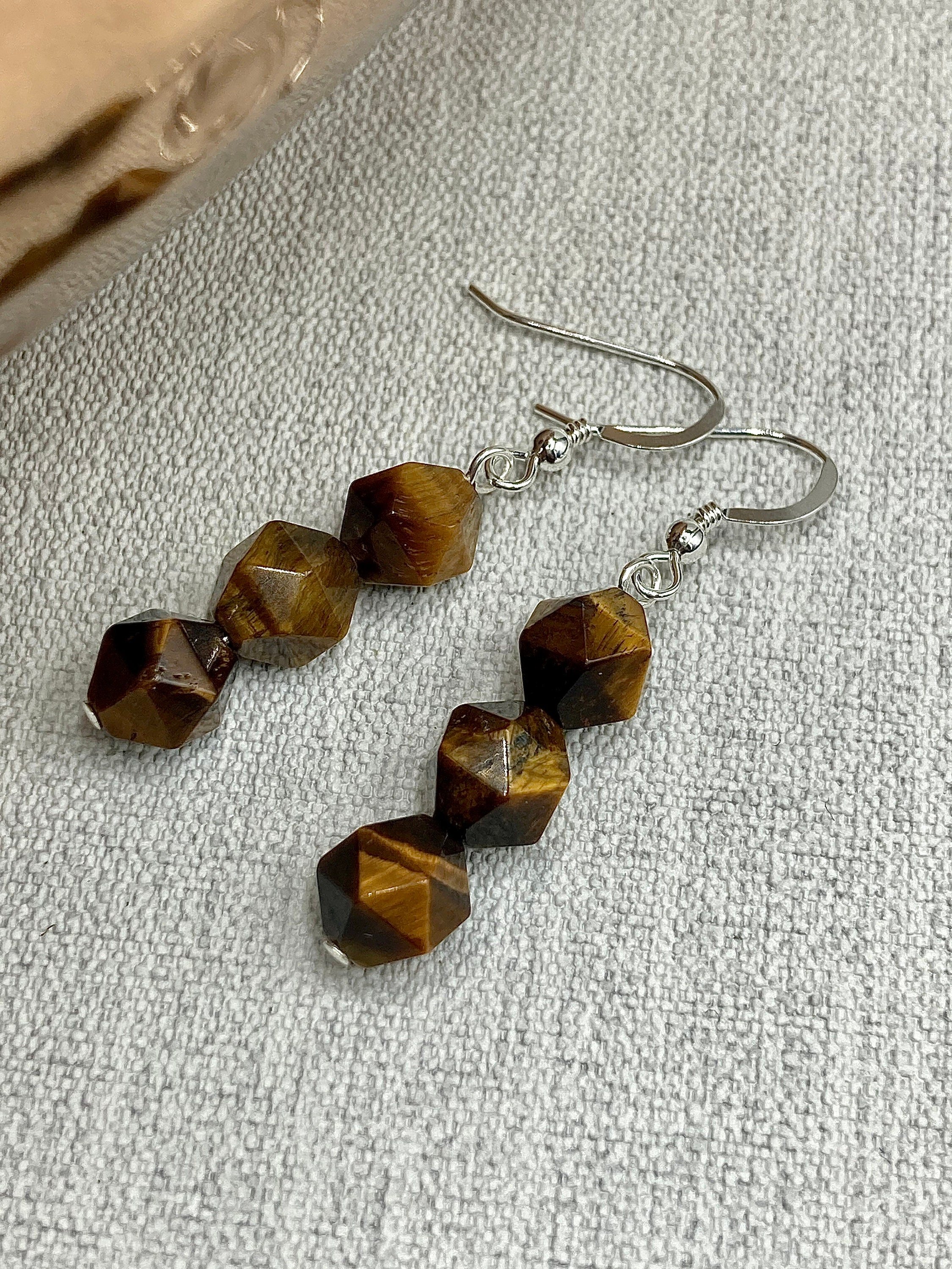 https://i.etsystatic.com/27109403/r/il/c93e40/3104991777/il_fullxfull.3104991777_22kn.jpg