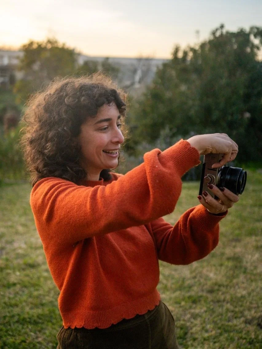 Il para&icirc;t que les dieux des r&eacute;seaux sociaux punissent ceux qui ne publient pas r&eacute;guli&egrave;rement&hellip; oups !

Juste un petit post pour vous montrer ma binette derri&egrave;re l&rsquo;objectif. Cette fois-ci la mari&eacute;e 