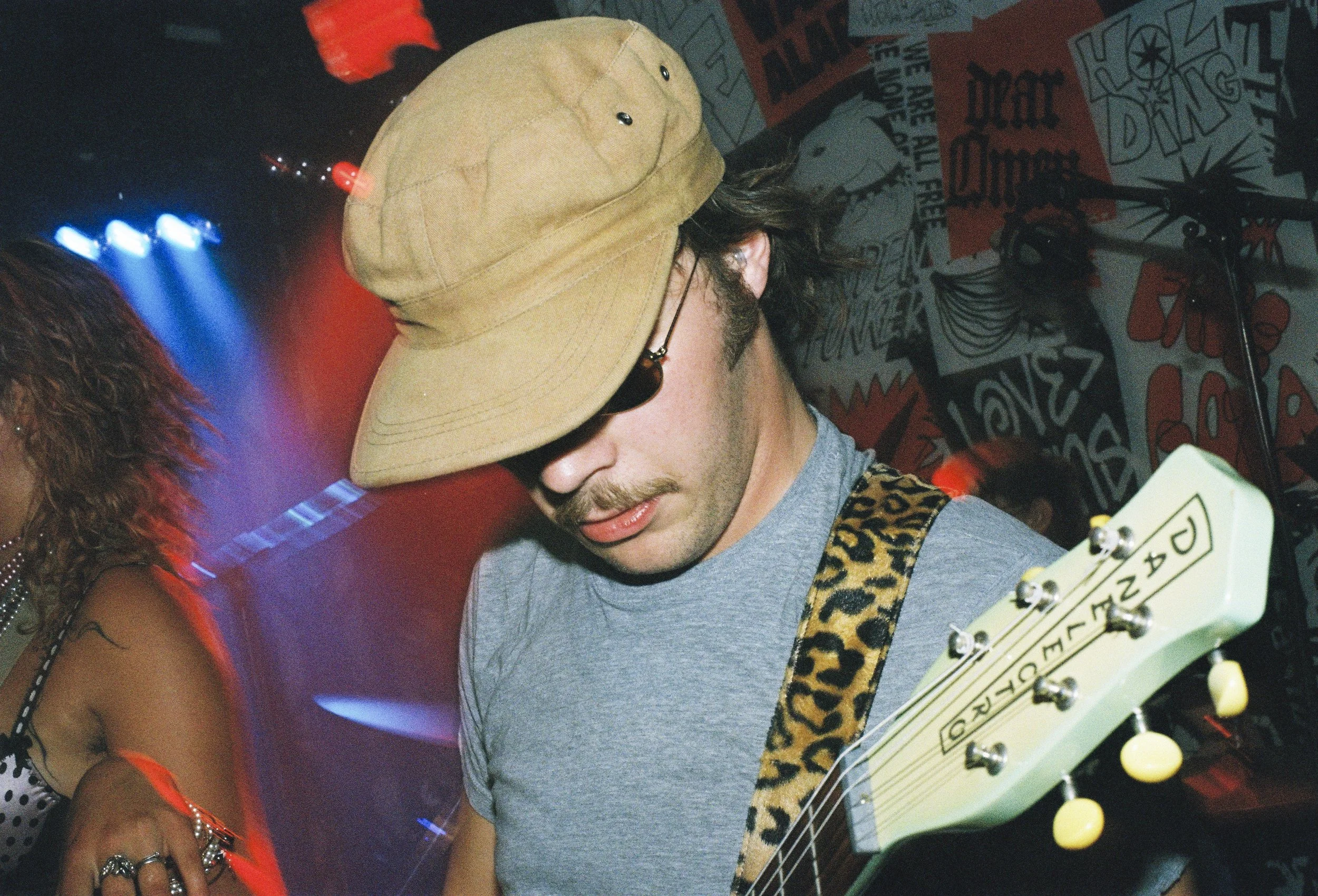 CLITTEBAND, Down The Rabbit Hole - 2026