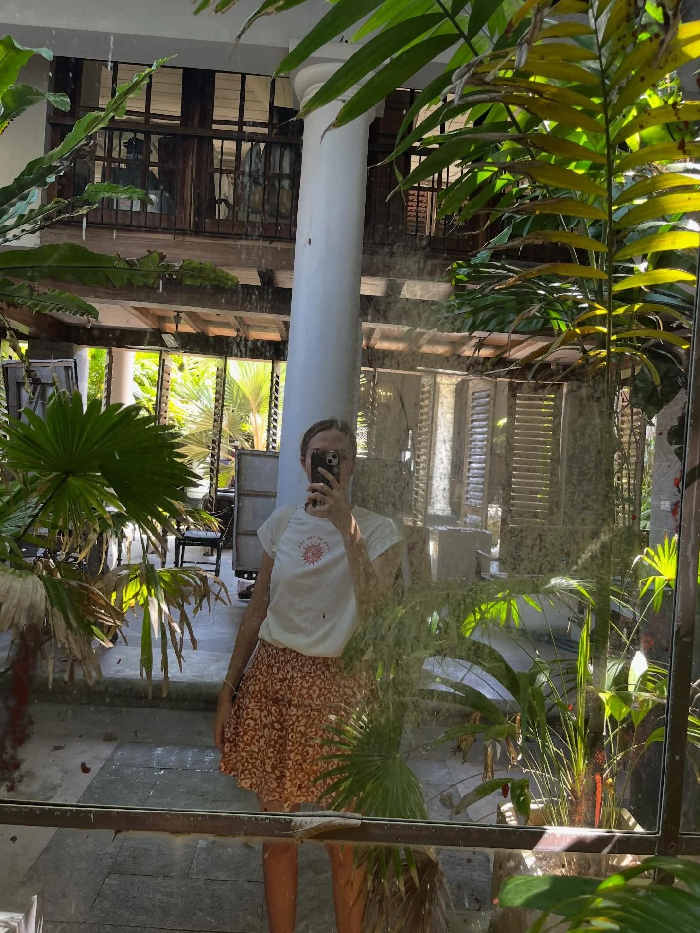 NOVEMBER 

Experiencing all the seasons in one month. From a little sunshine and beach getaway to autumn walks to snowy days ☀️🍁❄️ A true resemblance how fast life can change. How every season is magical in itself and teaches us a lesson. 

It's abo