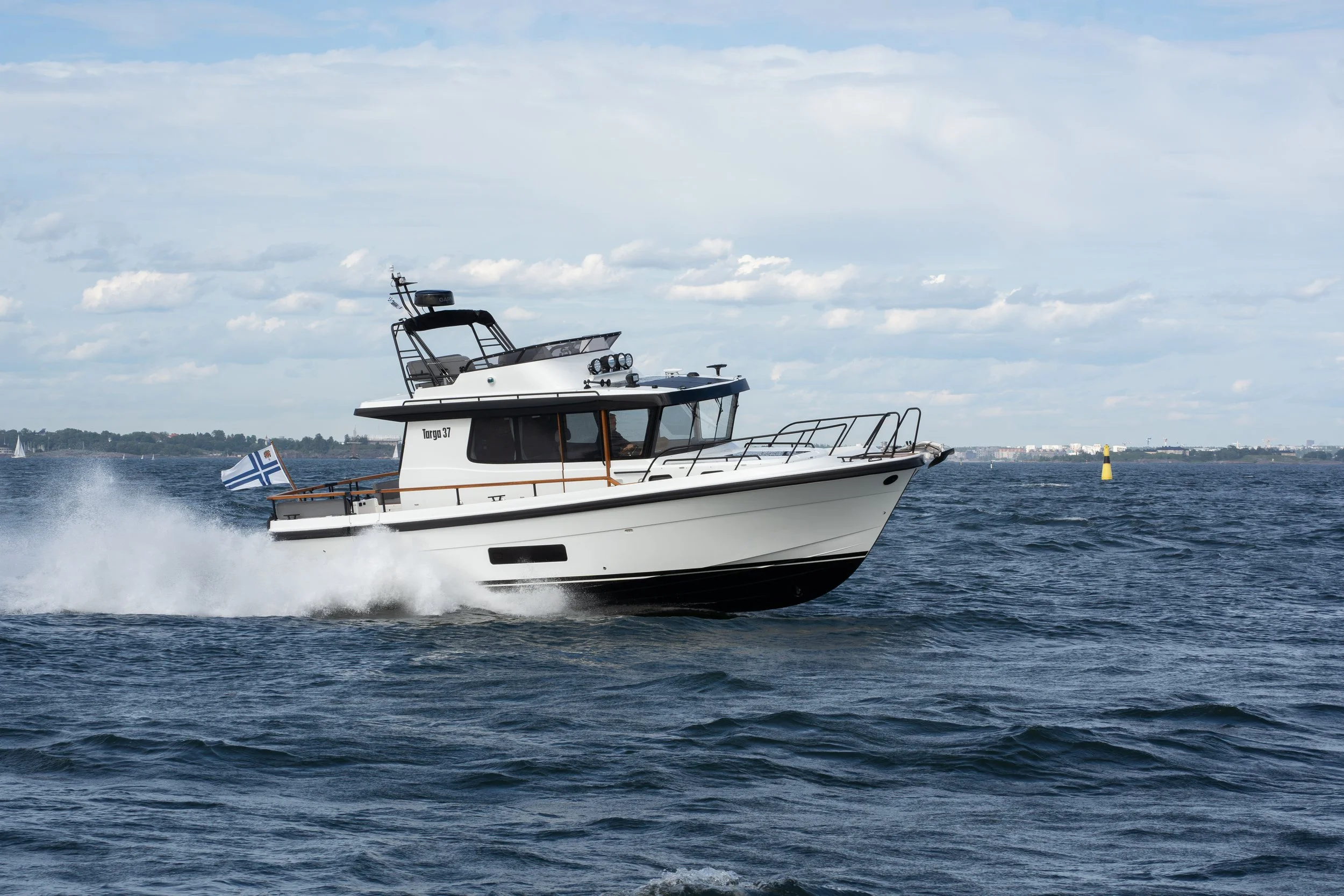 Targa 37_cruising_7.jpg