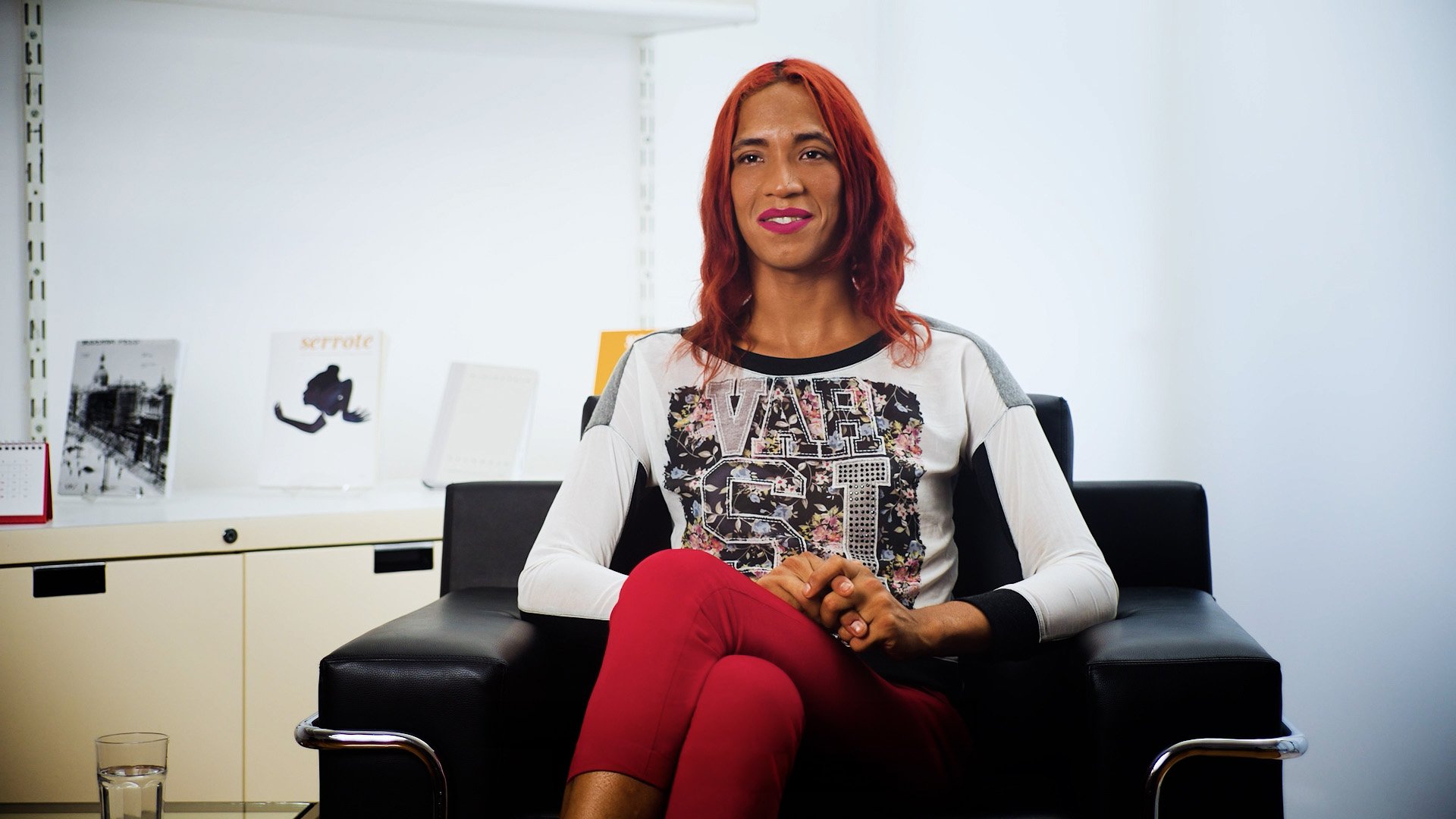 Teaser LGBT Legendado (1).00_03_27_08.Quadro005.jpg