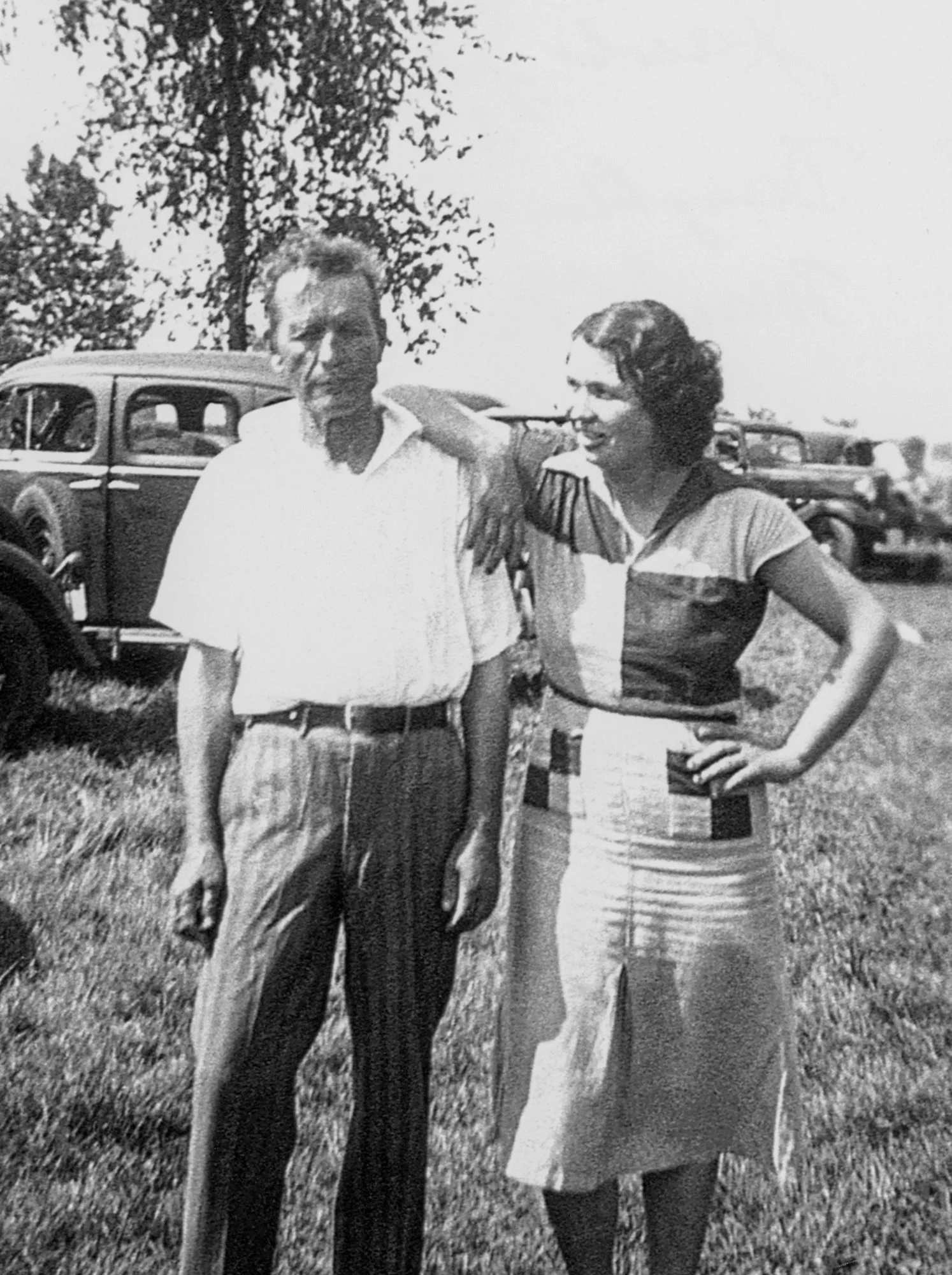 Jacob Jackwak and Daughter-in-law Mary (Mike’s wife) - circa 1940