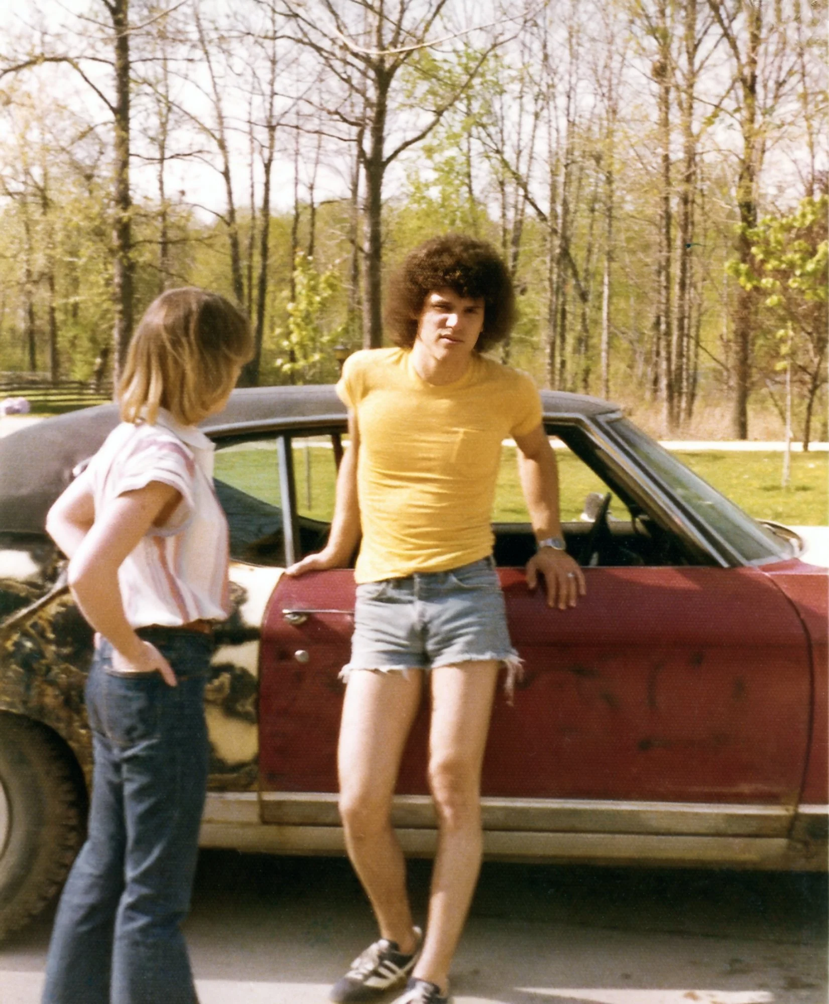 Now you can see why Roni was so enamored with Rob. He had style and fancy ride. What more could a girl ask for.