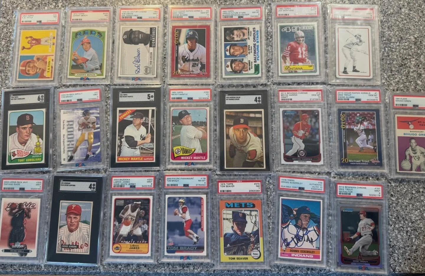 Massive lot purchased today! All of these will be added to our eBay page and are available! DM if interested in purchasing 🤝

Your Go-To for Authentic Vintage Cards