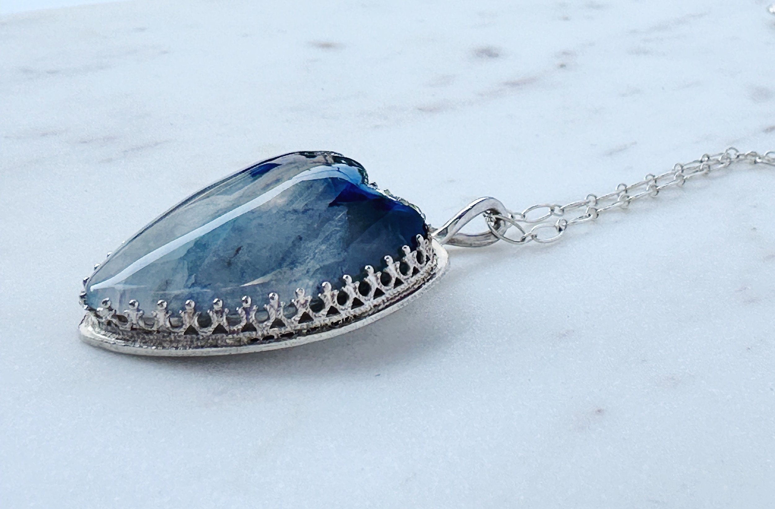 https://i.etsystatic.com/7170588/r/il/63d3d3/5700793984/il_fullxfull.5700793984_9l5t.jpg