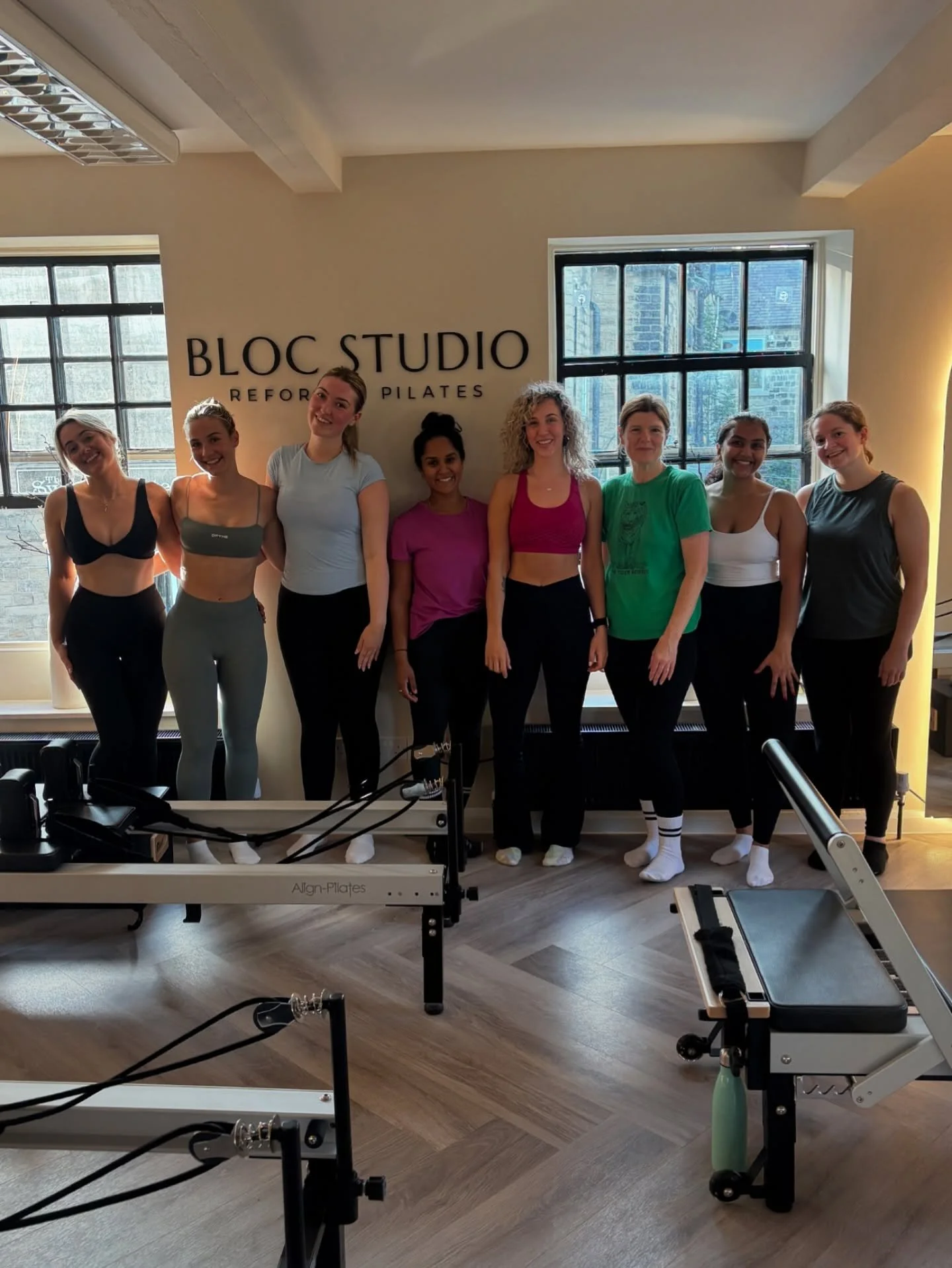 Our new Summer Strength class has arrived! 🌞🏋🏼
This class give you a strength workout - think more intensity, hand weights & good vibes, leaving you feeling strong & sculpted💪🏼
Comment below if you’d like to see more of this clas