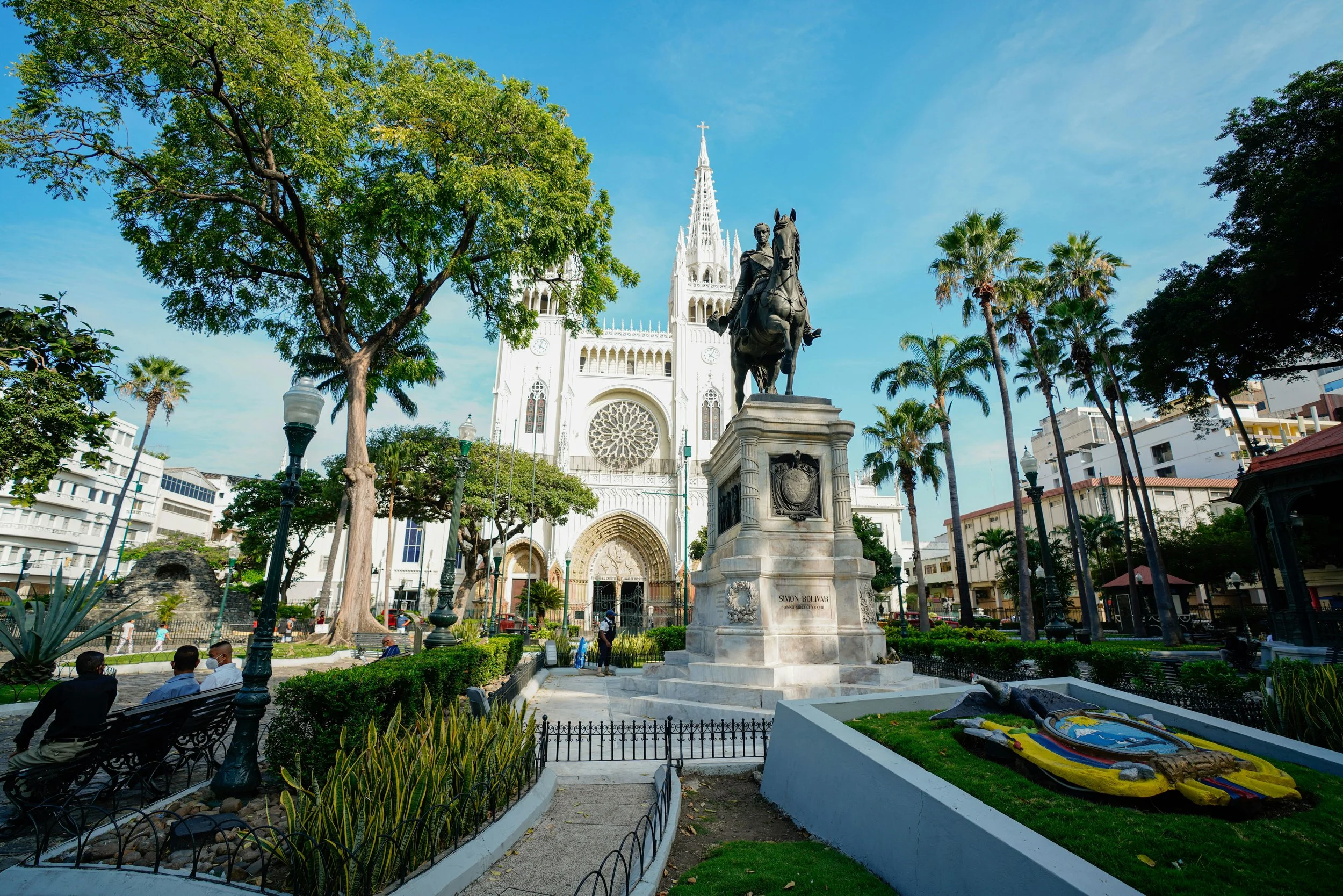 Guayaquil Uncovered: Culture, Cuisine, and Color