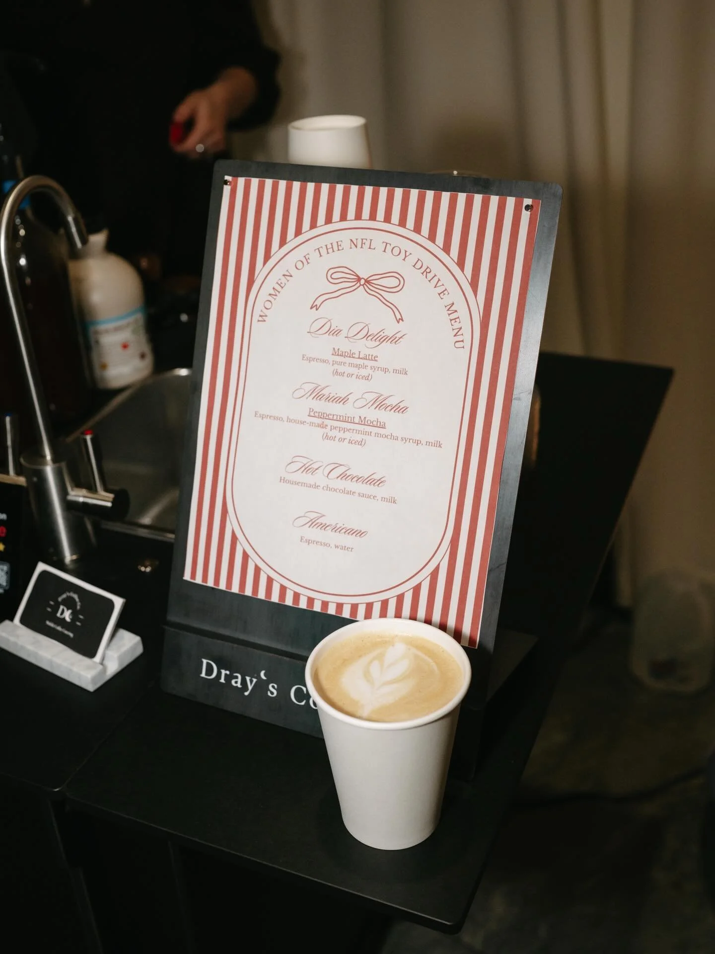 espresso and pancakes for breakfast ☕️ 🥞
.
.
.
@laurenmackenziephotography 📸