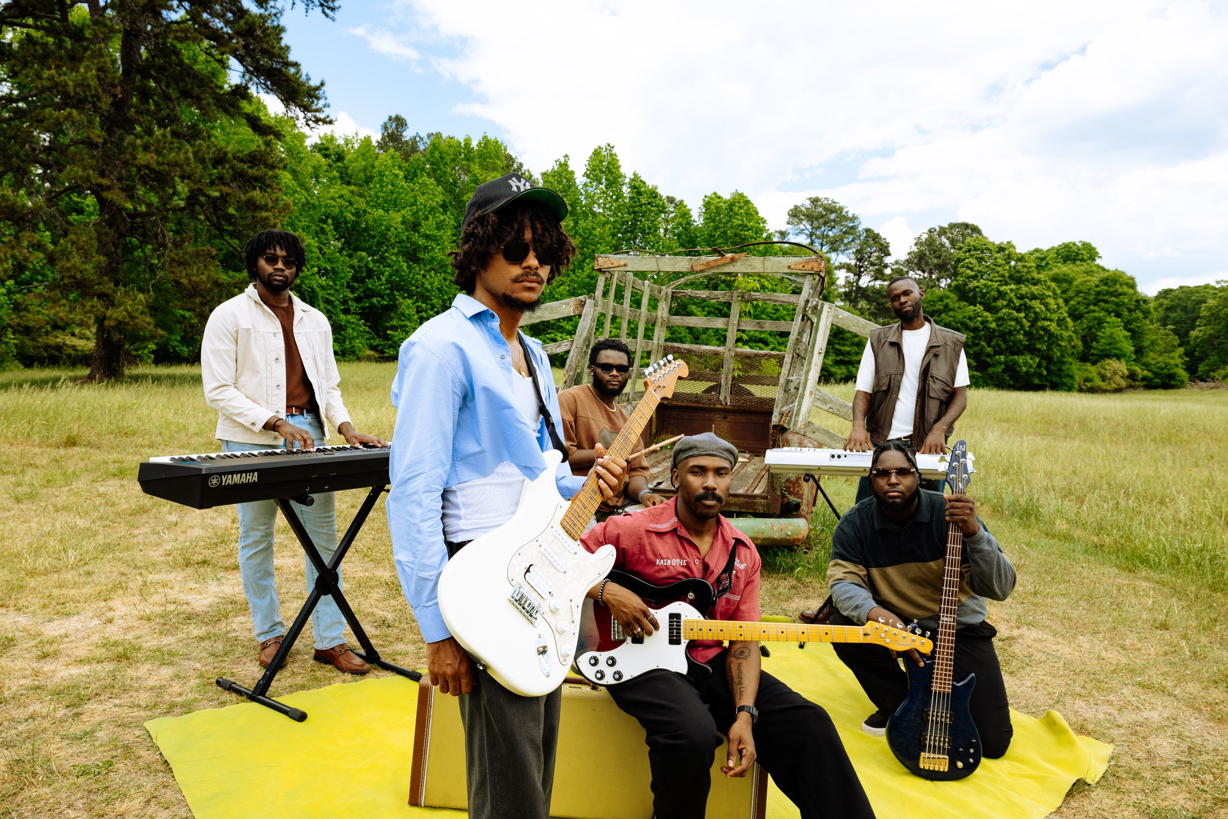 INARIBRIANA_Supreme_Band_FINAL--10.JPG