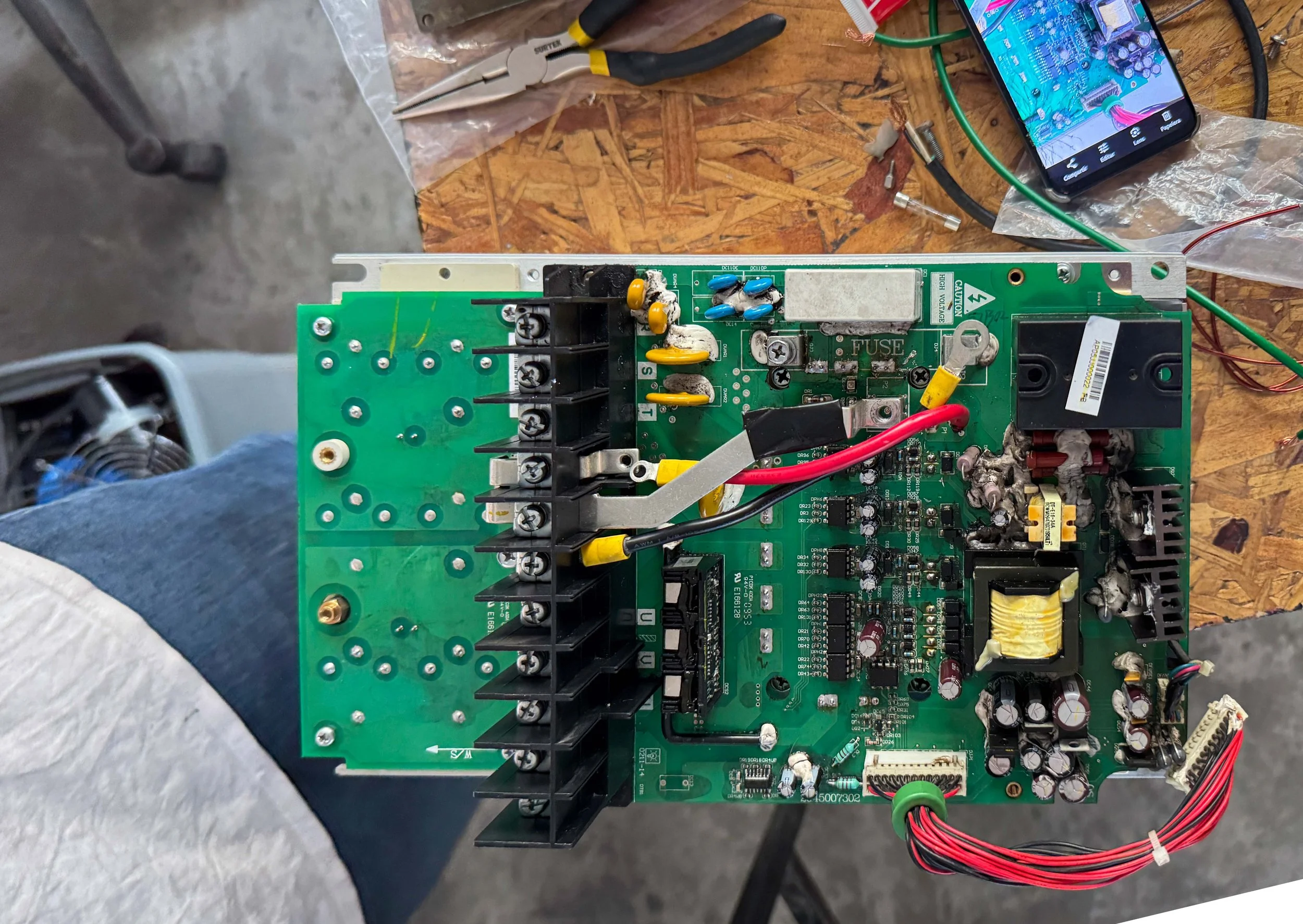 Reparación de Variadores de Velocidad para Aplicaciones Industriales