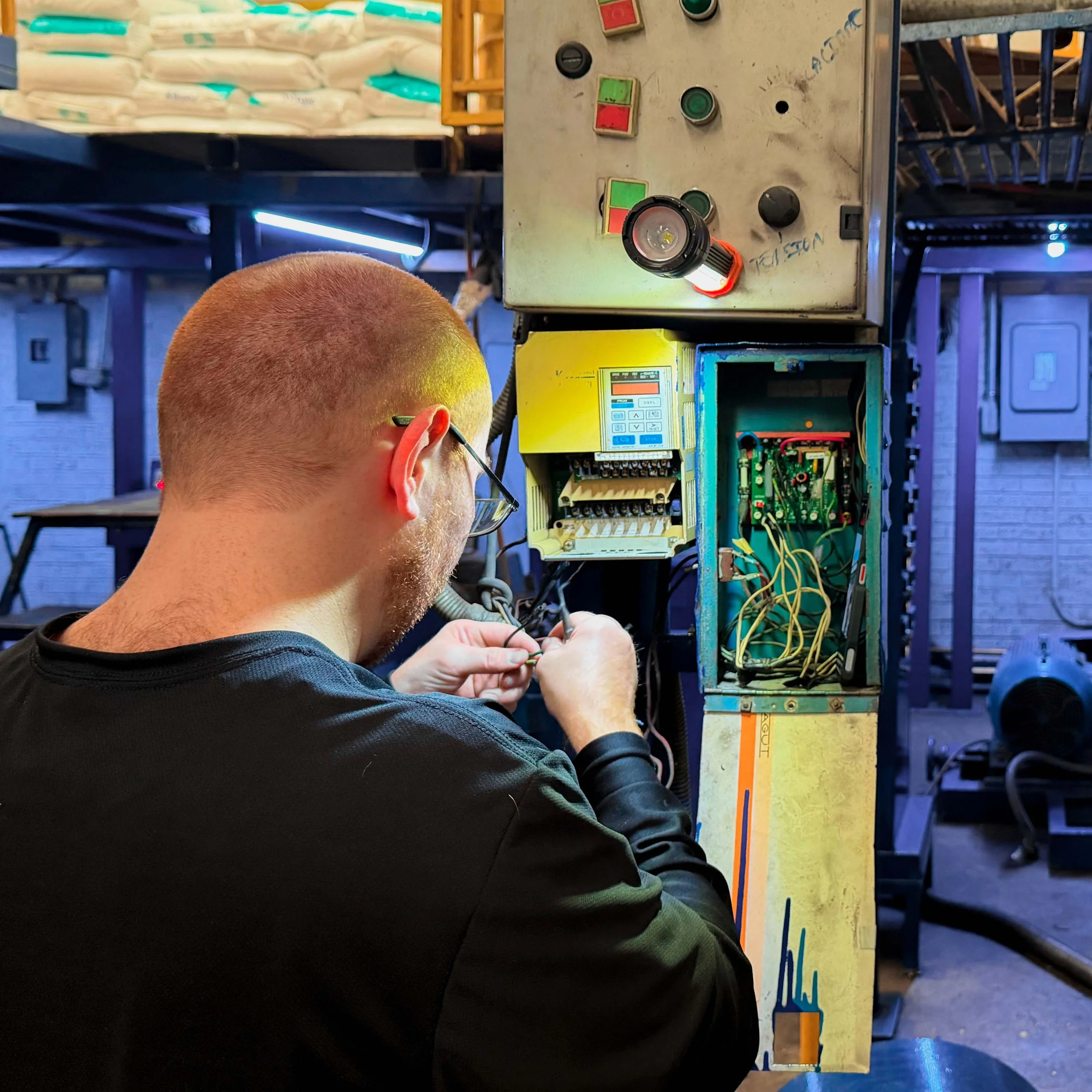 REPARACION DE EQUIPOS INDUSTRIALES ELECTRICOS ELECTRONICOS