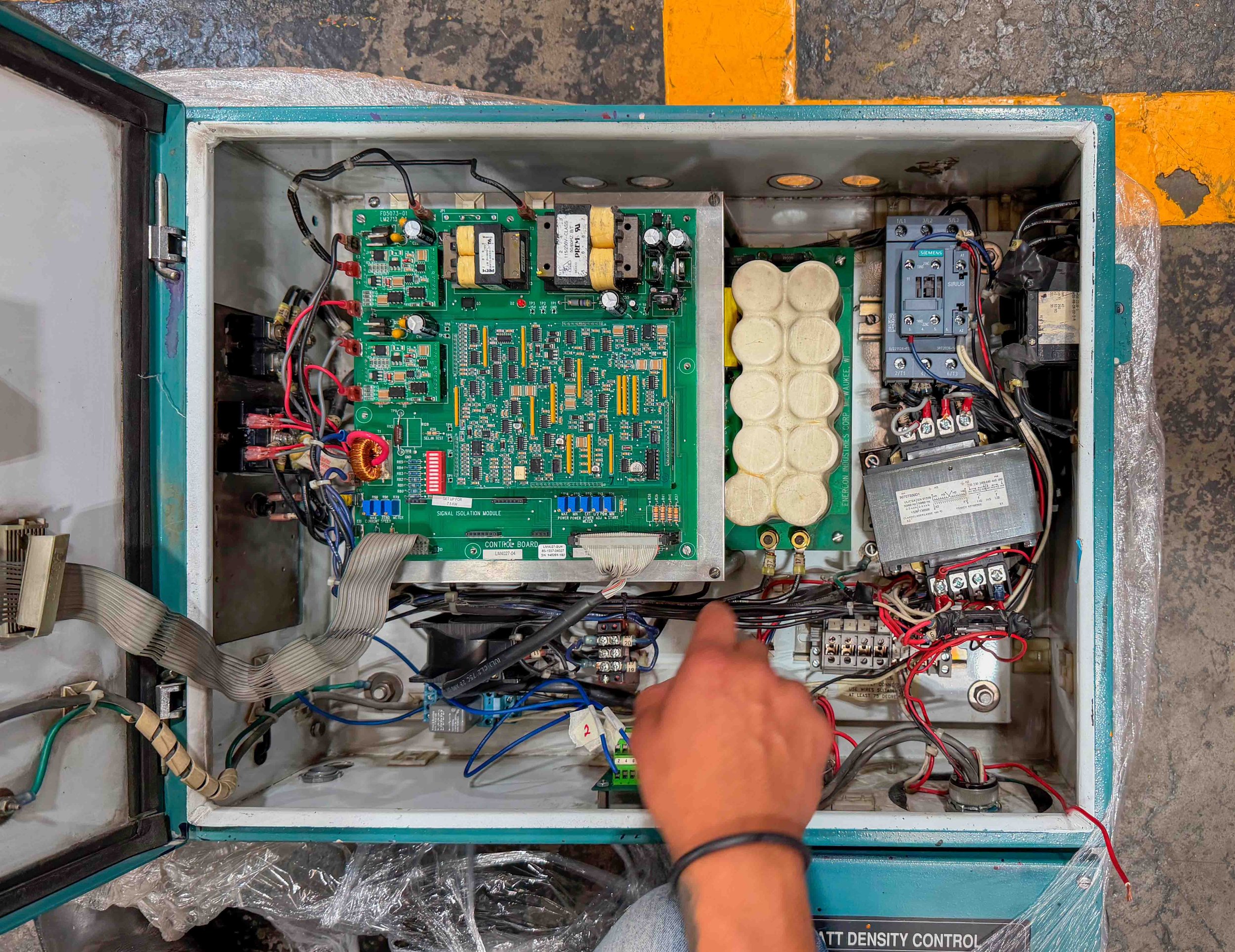 Reparacion de tratador efecto corona marca ENERCON