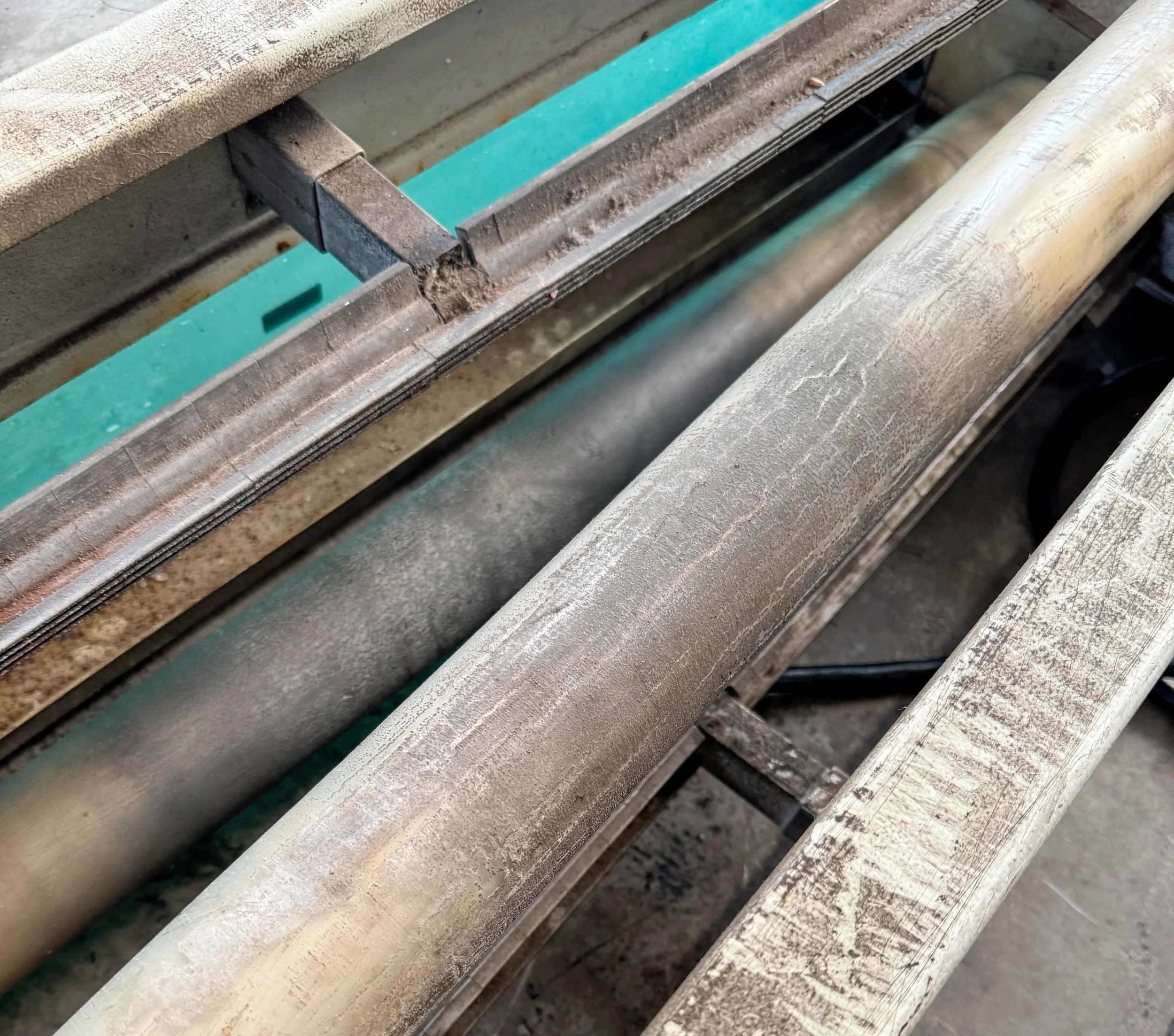 Recubrimiento de rodillos de estación de tratador efecto corona