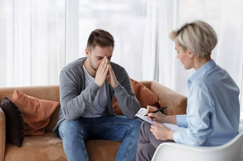 Health Anxiety (Hypochondria): Symptoms, Causes, Treatment