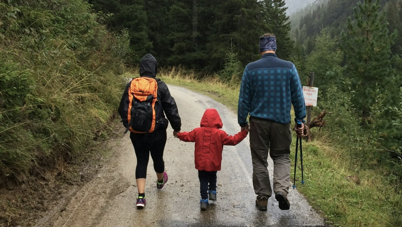 10 Tips for Parents to Navigate Tough Moments