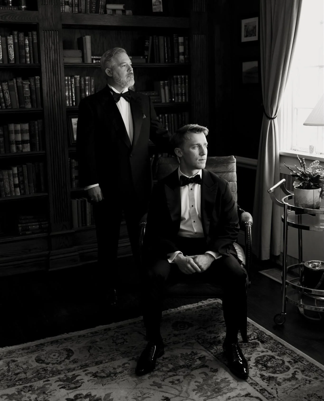 Eric getting ready at @themanorhouseco 

Planning: @feteafehr 
Venue: @themanorhouseco 
Entertainment: @thentertainme 
Assist: @hellomaelynn 
Beauty: @glowincobeauty 
Florals: @theflowerloverclub 
Strings: @ponderosa.strings 
Couple: @sanderson______