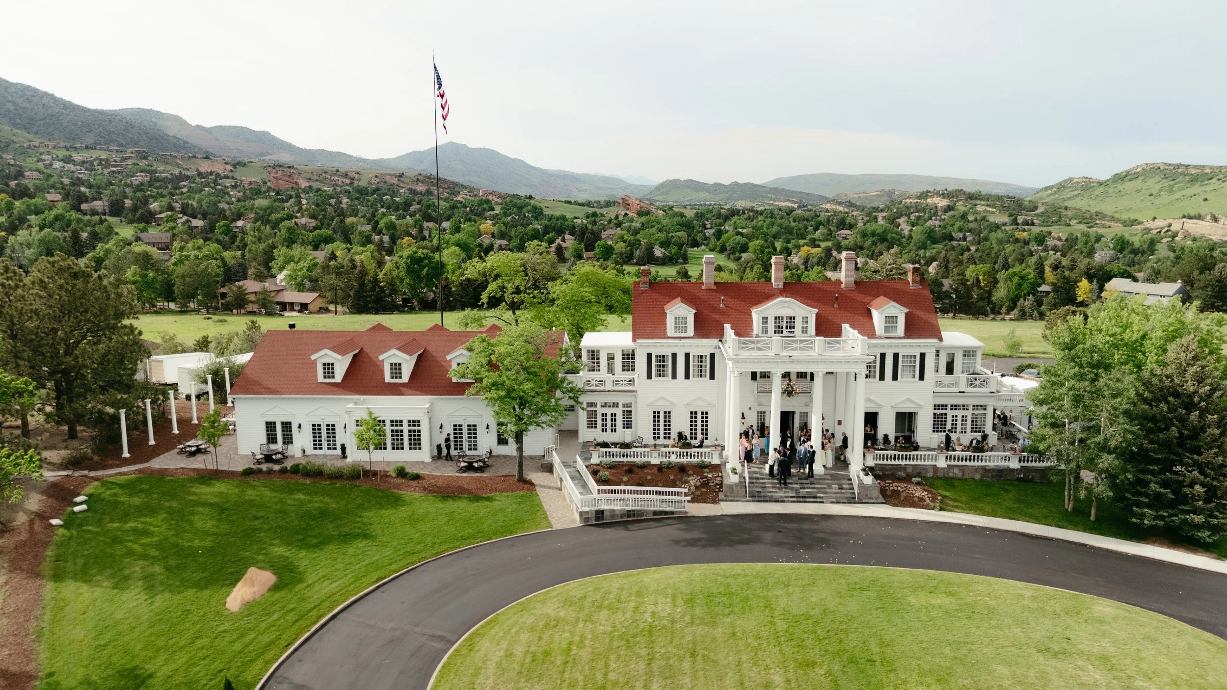 The manor House in Littleton Colorado Wedding