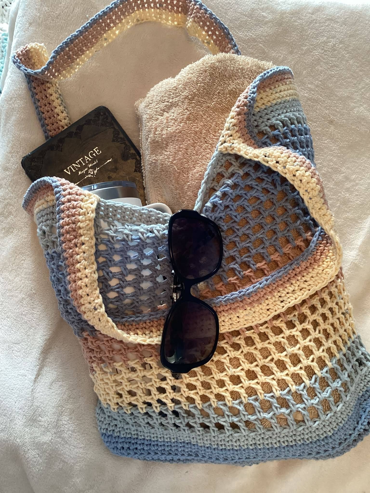 The The Beach View Tote