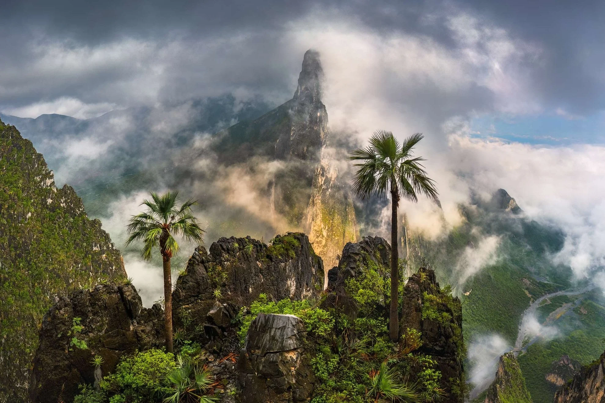 Mexico-Potrero-Chico-Parque-Sunrise-Drone-1.jpg