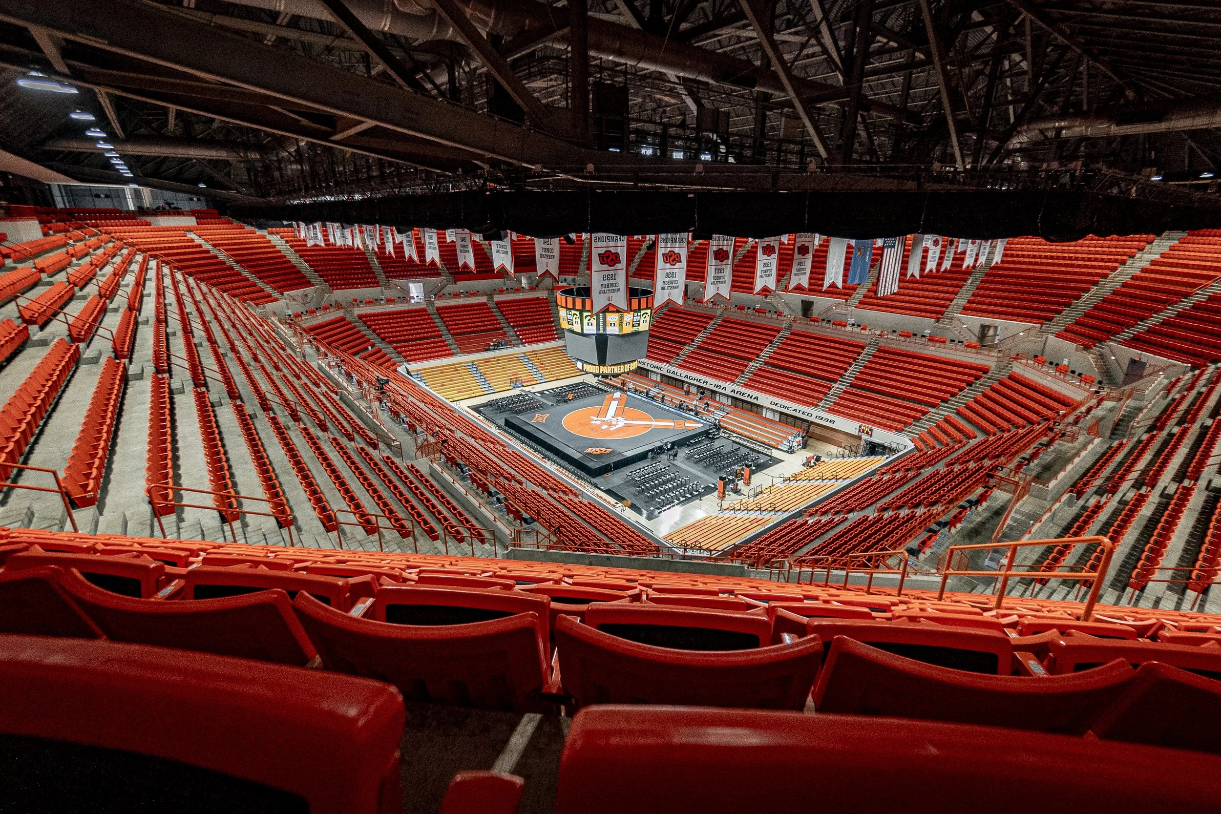 DSC08558-3240225_WR_V IOWA[DATE]_[SPORT]_[EVENT].jpeg