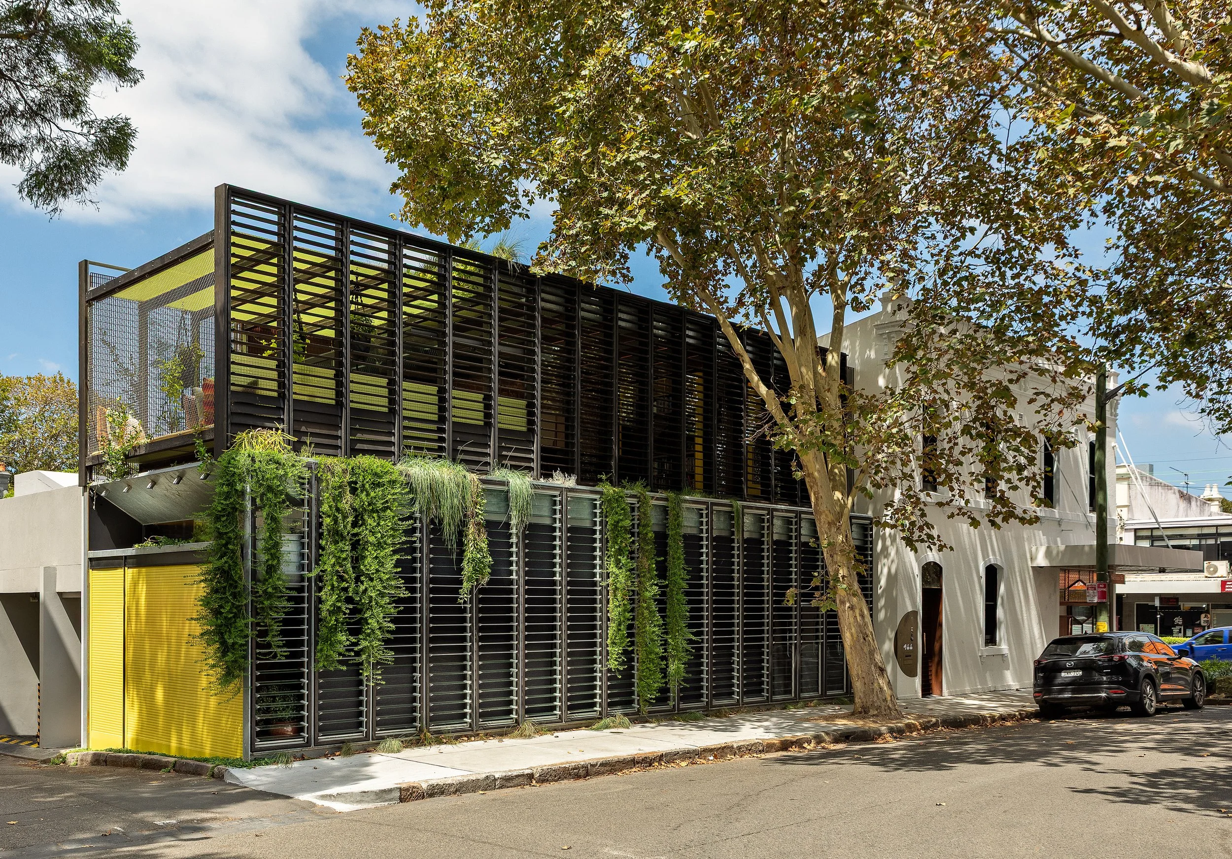 CplusC_DeloreanVictorian_2_2_Street day_ML.jpg