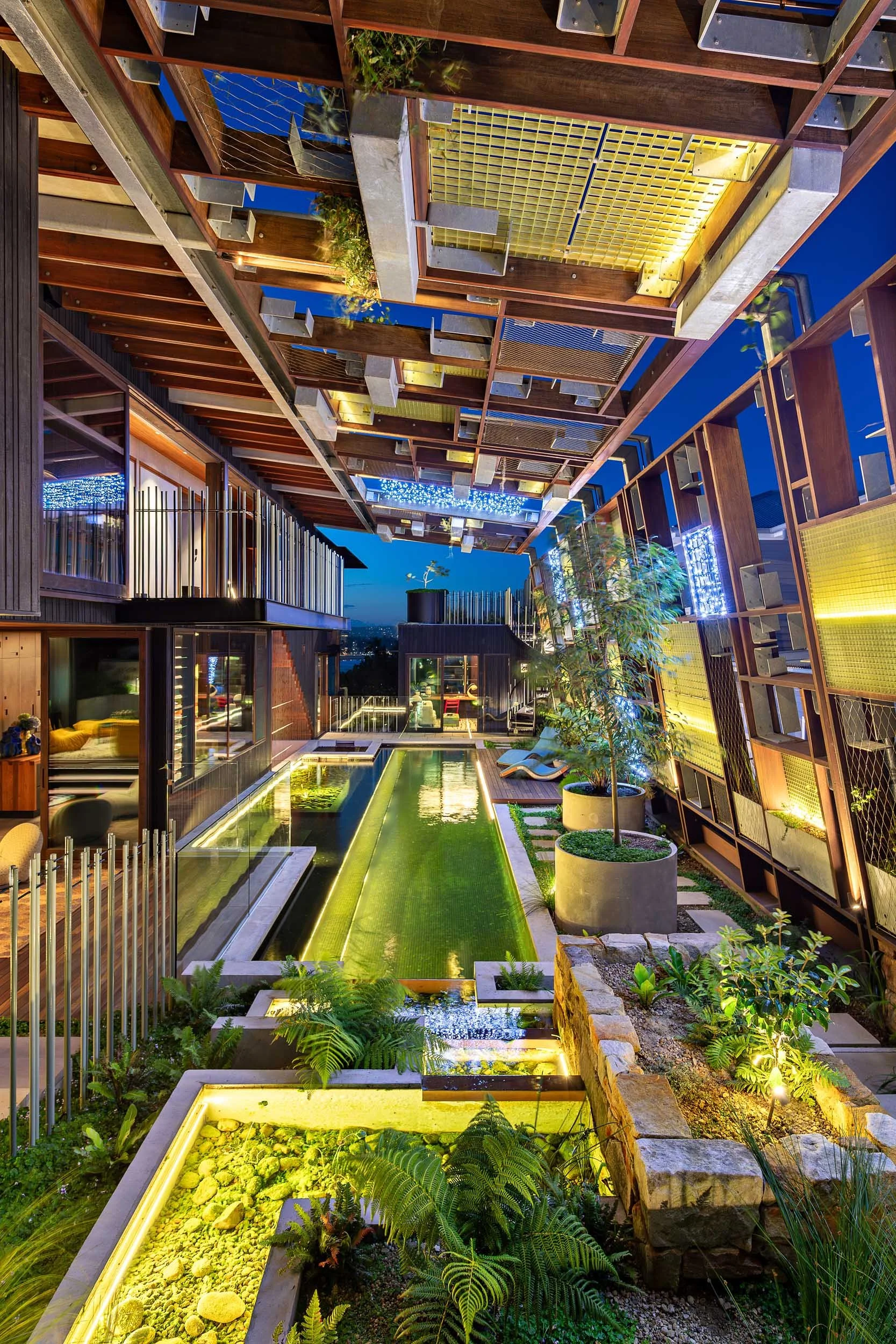 C+C_HH_3_34_NIGHT PERGOLA_ML.jpg