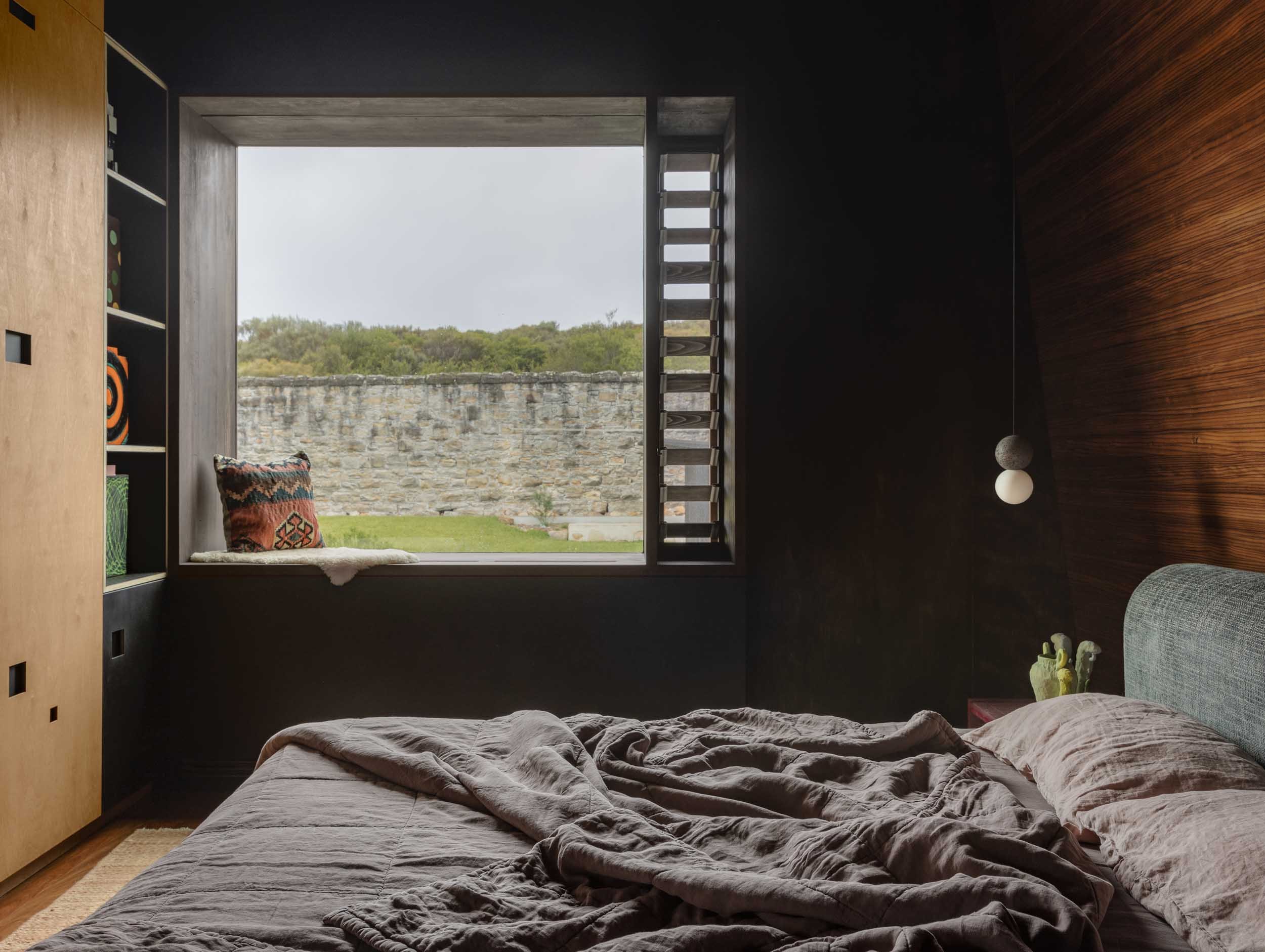 C+C_HH_9_2_BED WINDOW 02_FM.jpg