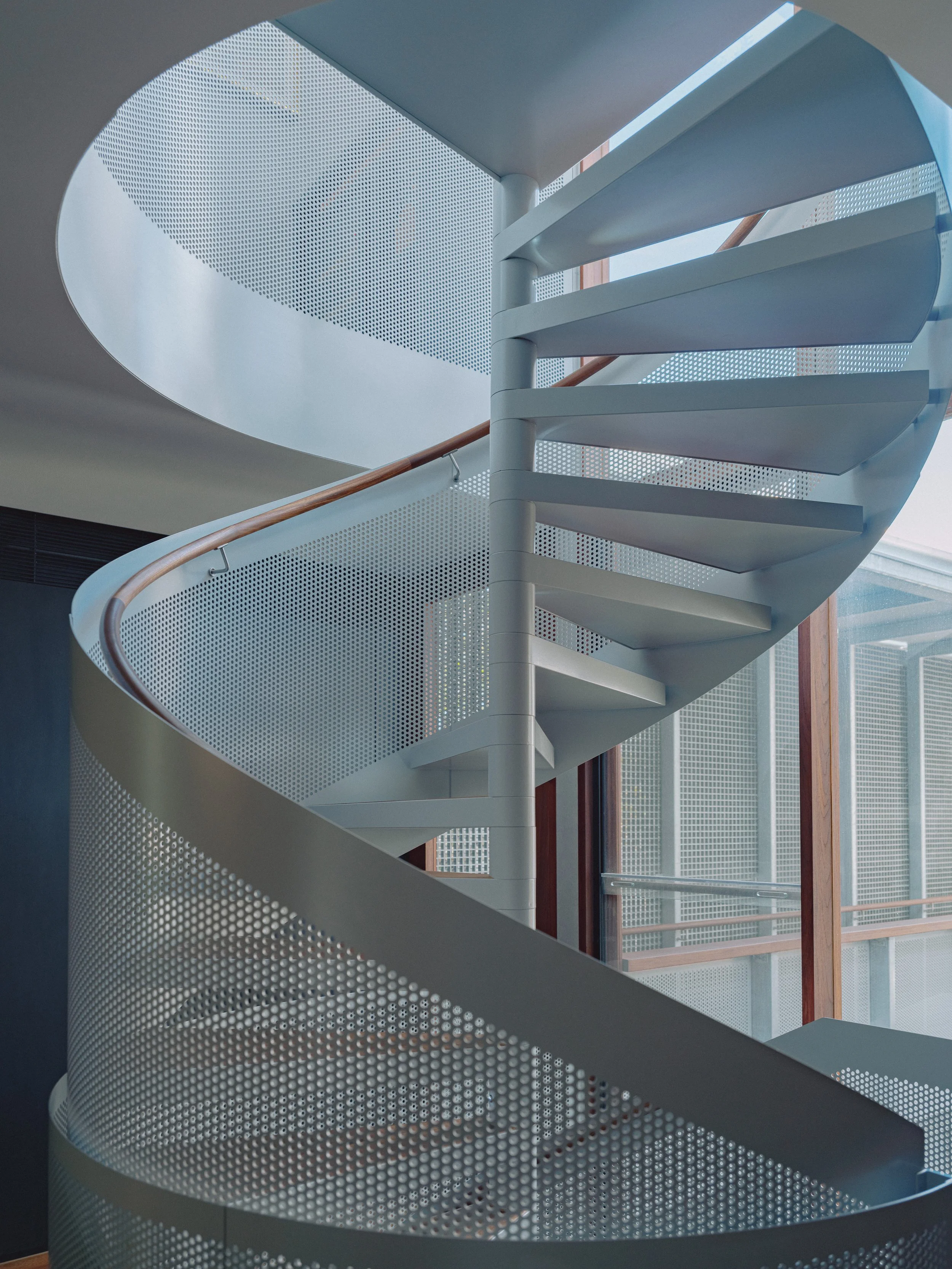C+C_DOVE HOUSE_6_16_SPIRAL STAIRWELL_RD.jpg