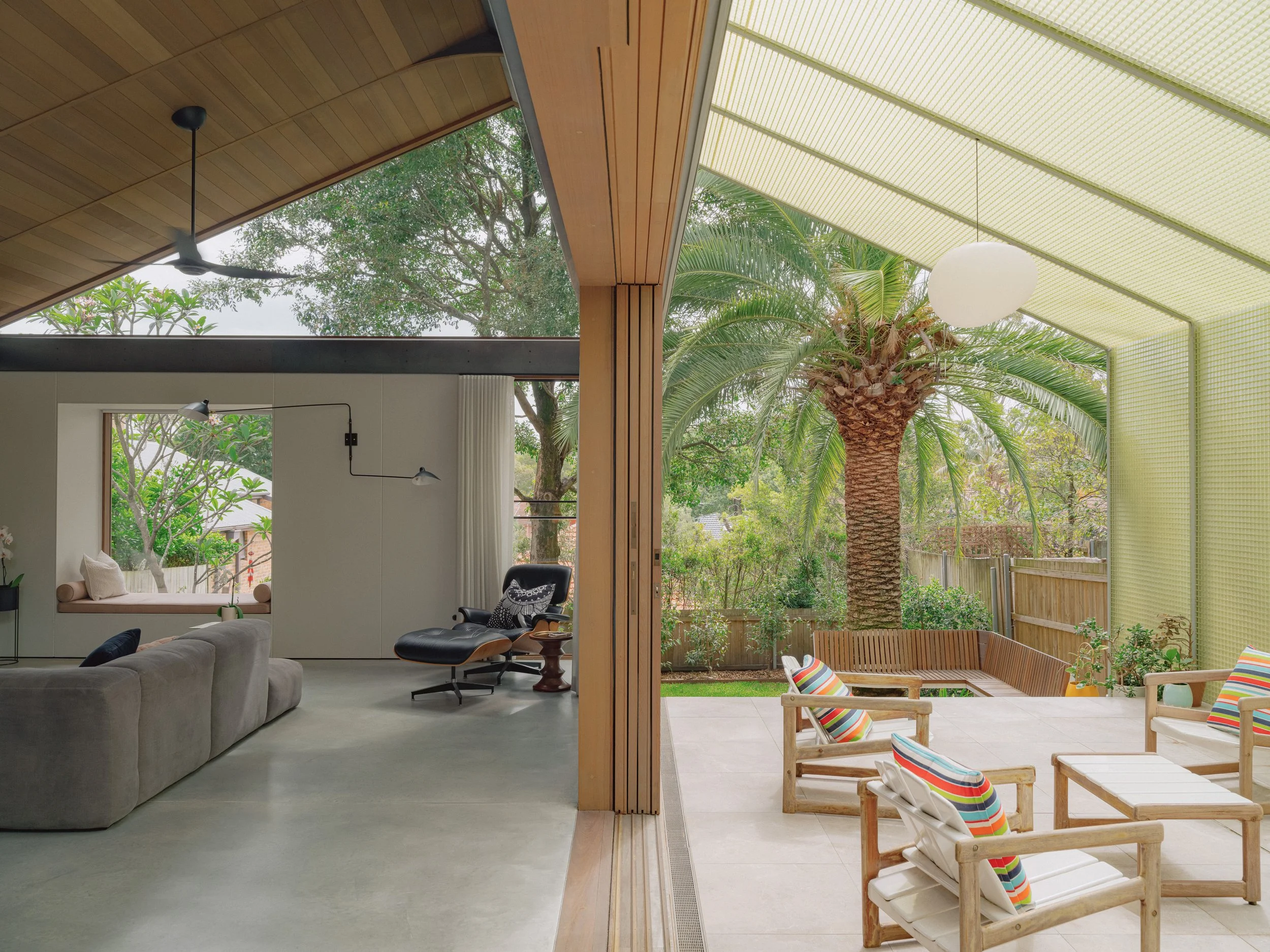 C+C_TANSU HOUSE_5_1_OUTDOOR DINING_RD_HR.jpg