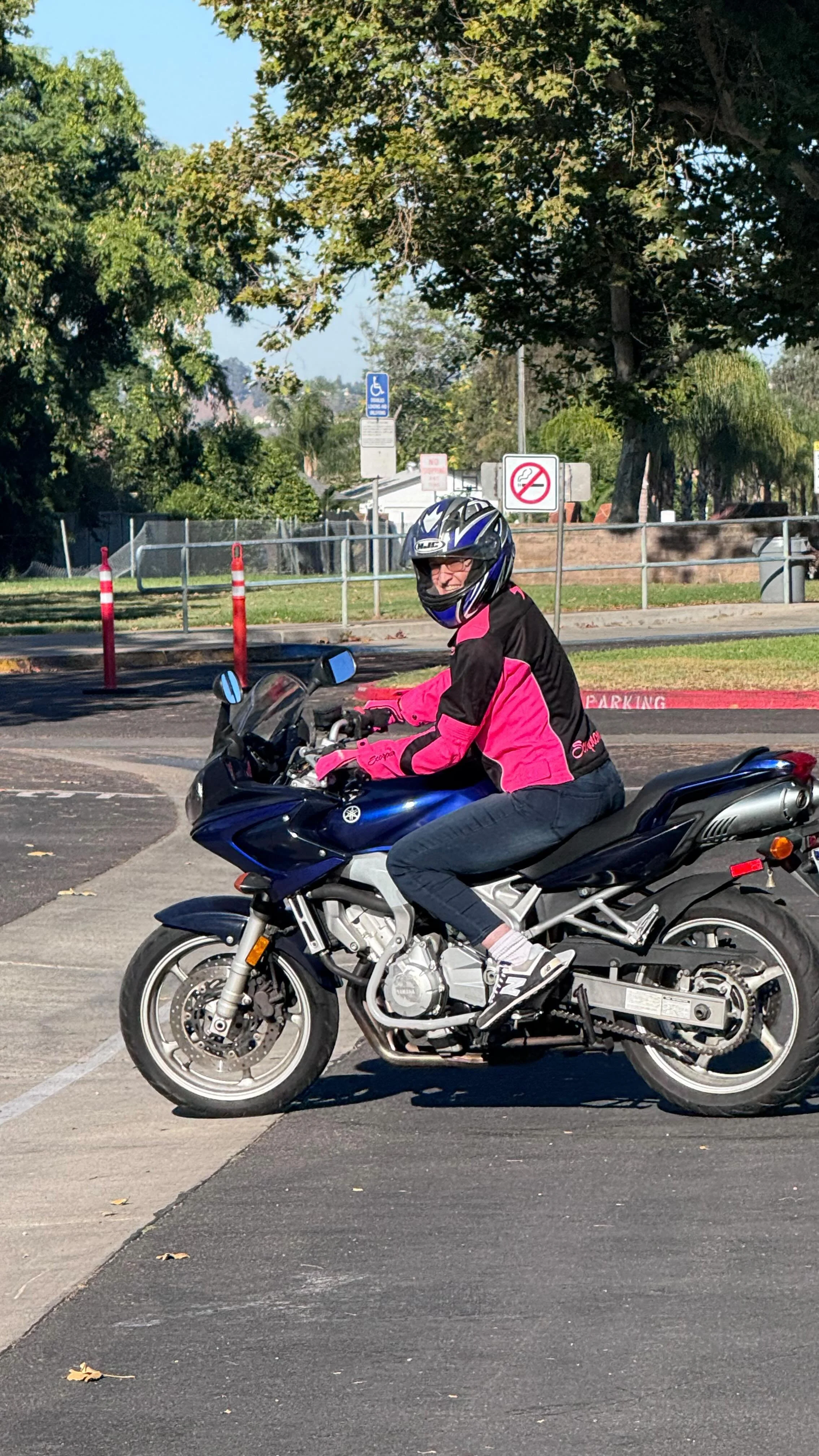 She showed up today ready to give up riding for good after having this bike for 20 years and moving cross country with it. The bike was already listed for sale, and the ride to the lesson was full of stalling and doubt.
Less than 2 hours later, stal