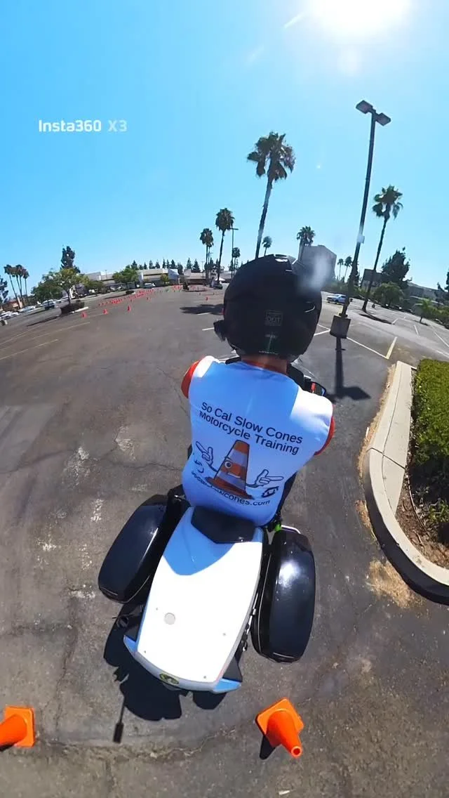 Ride along with our instructor through motor officer–spec patterns 🚨🏍️ These aren’t tricks reserved for the elite—they’re skills anyone can build with the right practice and professional instruction.
At So Cal Slow Cones, w
