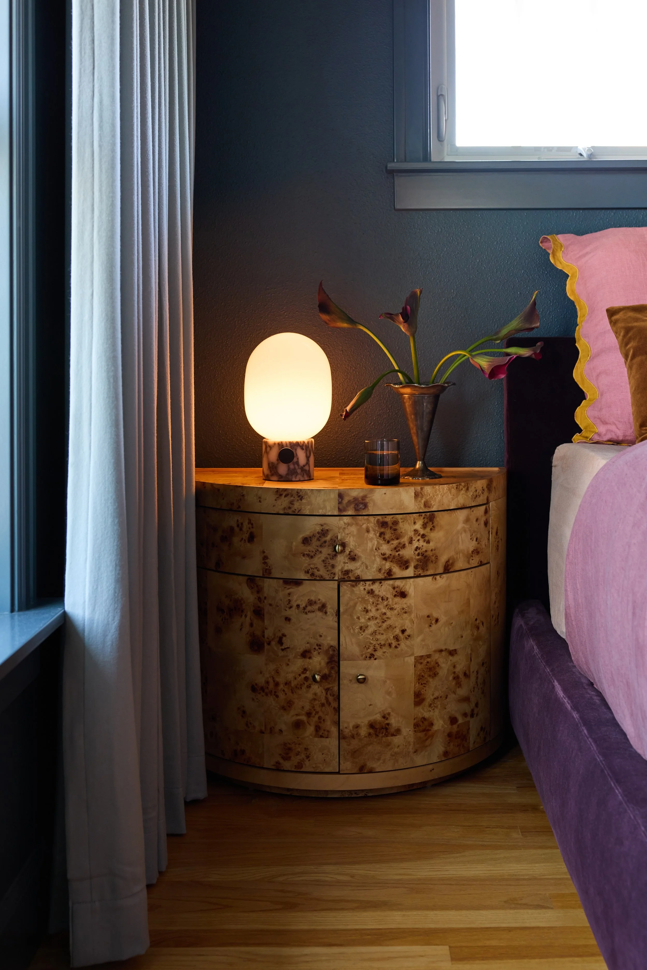 260523_Sill_Design_Keyes_Bedroom_sidetable_47_lightson.jpg