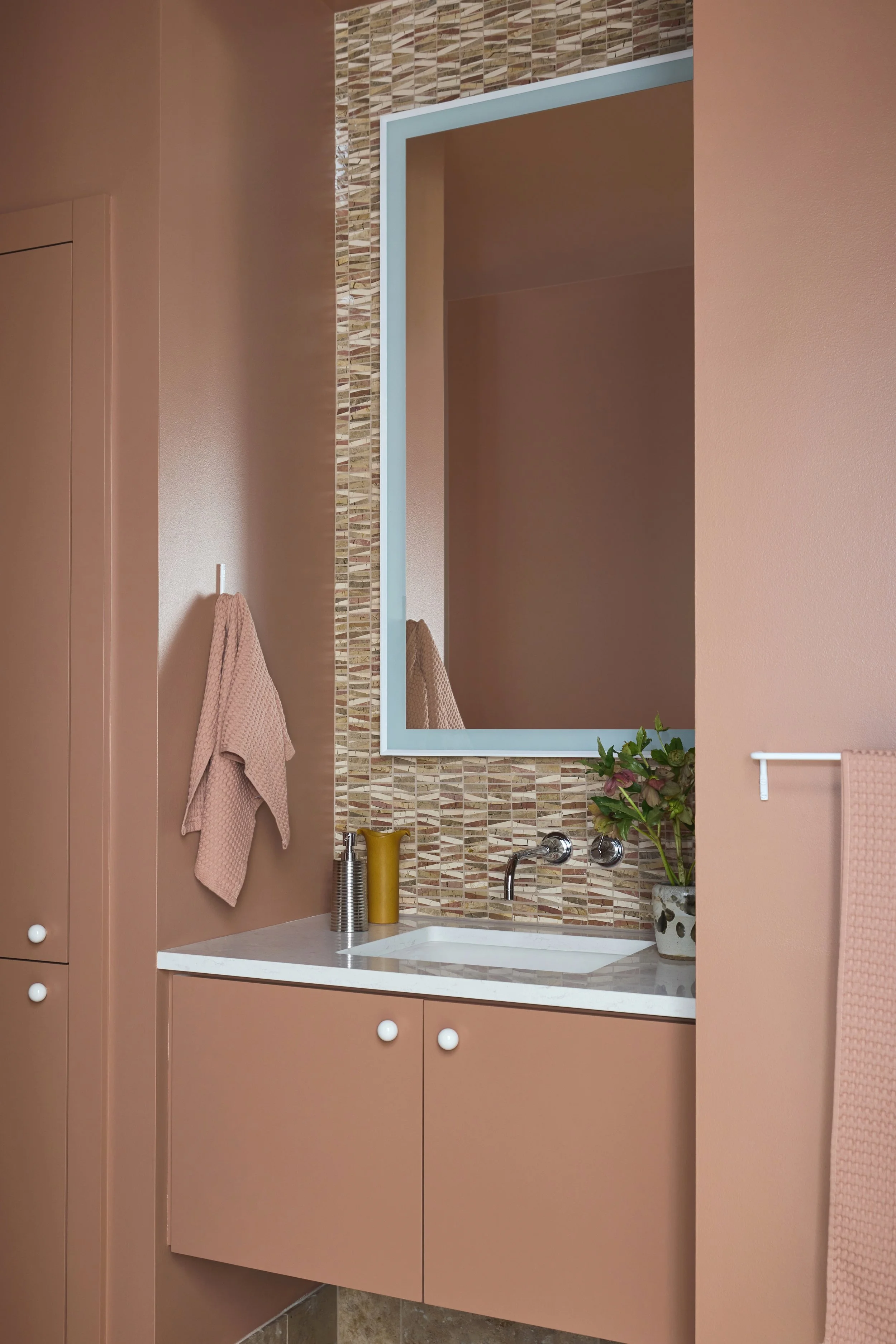 Secondary_Bathroom_2.jpg