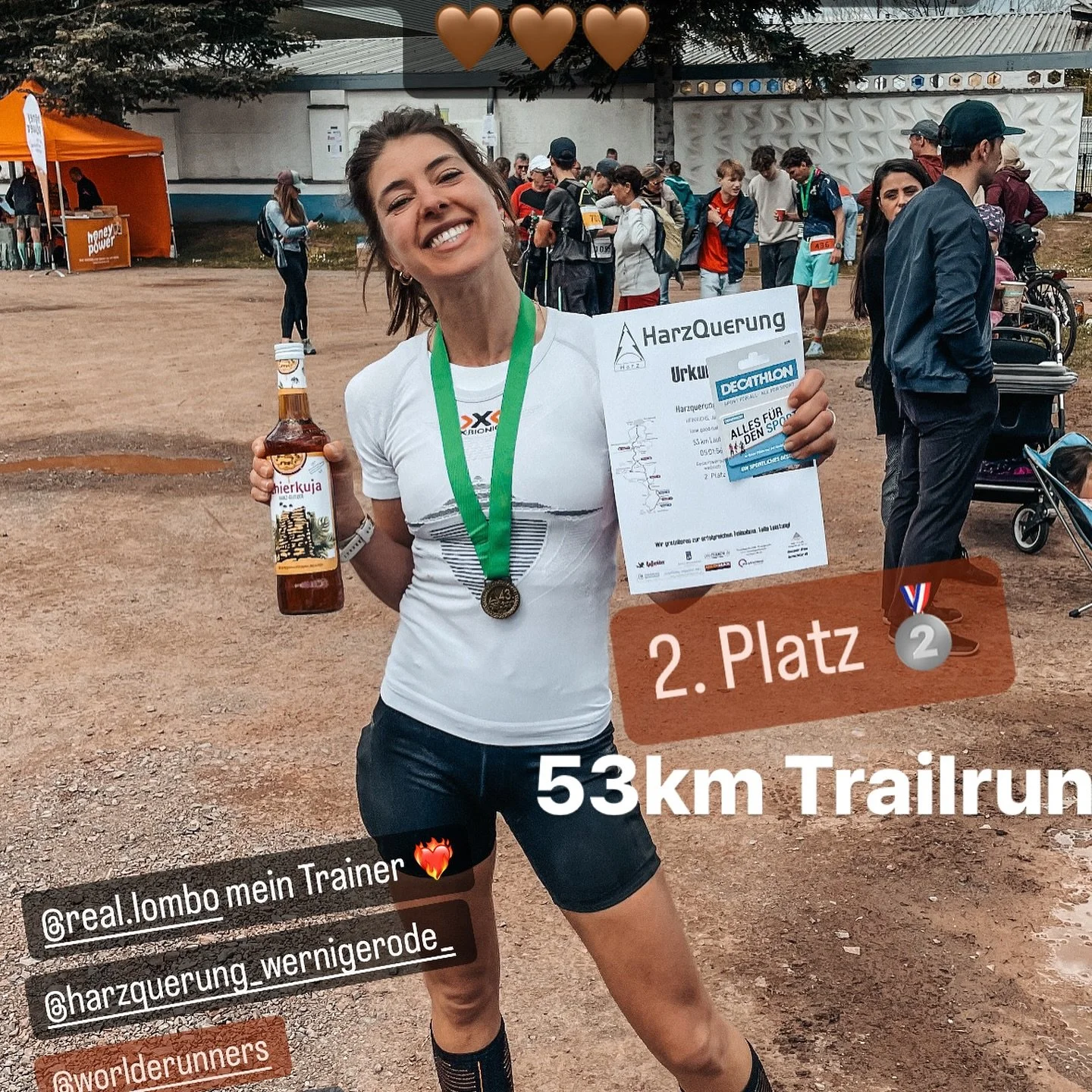 Ich werde keinen Augenblick vergessen 🤗 Zum einen ist da diese einzigartige Natur, die sich langsam erholt und man kann nur ahnen, wie lebendig es wohl mal gewesen sein muss. Und dann rennen da hundert sportliche Menschen einmal quer durch und die E