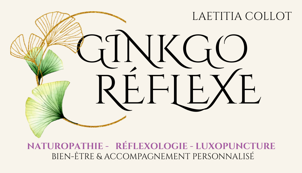 Couverture de livre intitulée 'Ginkgo Réflexe' par Laetitia Collot, avec des illustrations de feuilles de ginkgo en or et vert. Mention de naturopathie, réflexologie, luxopuncture, bien-être et accompagnement personnalisé.