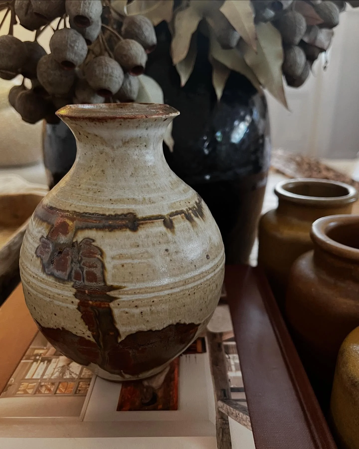 Add some personality to your styling kit with a one of a kind pottery piece. Find your vintage pottery favourites at our TMF store 🤍

#thatsmyfavourite #vintagepottery #interiordesign #oneofakind
