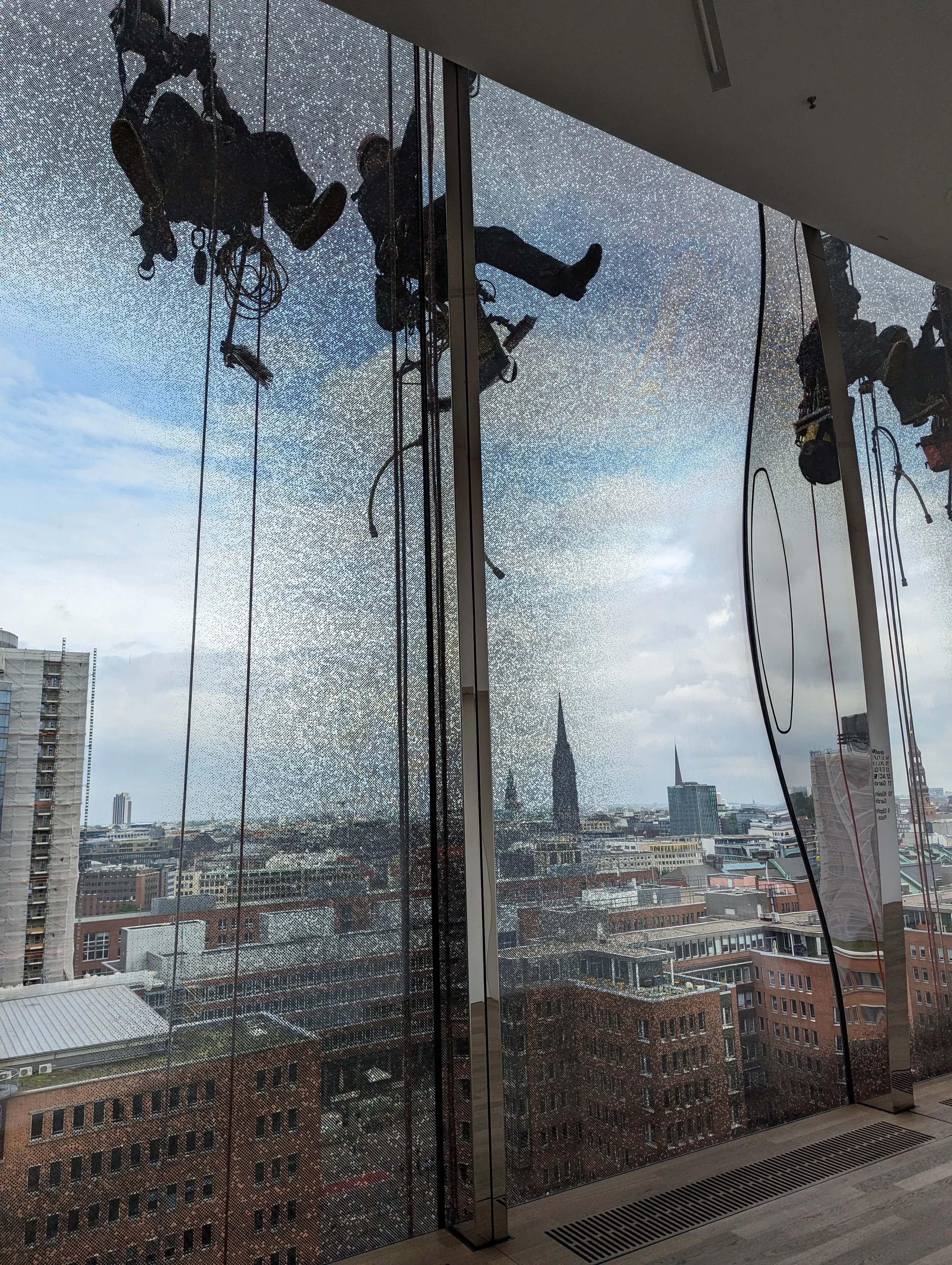 Elbphilharmonie Fensterputzer  (13).jpg