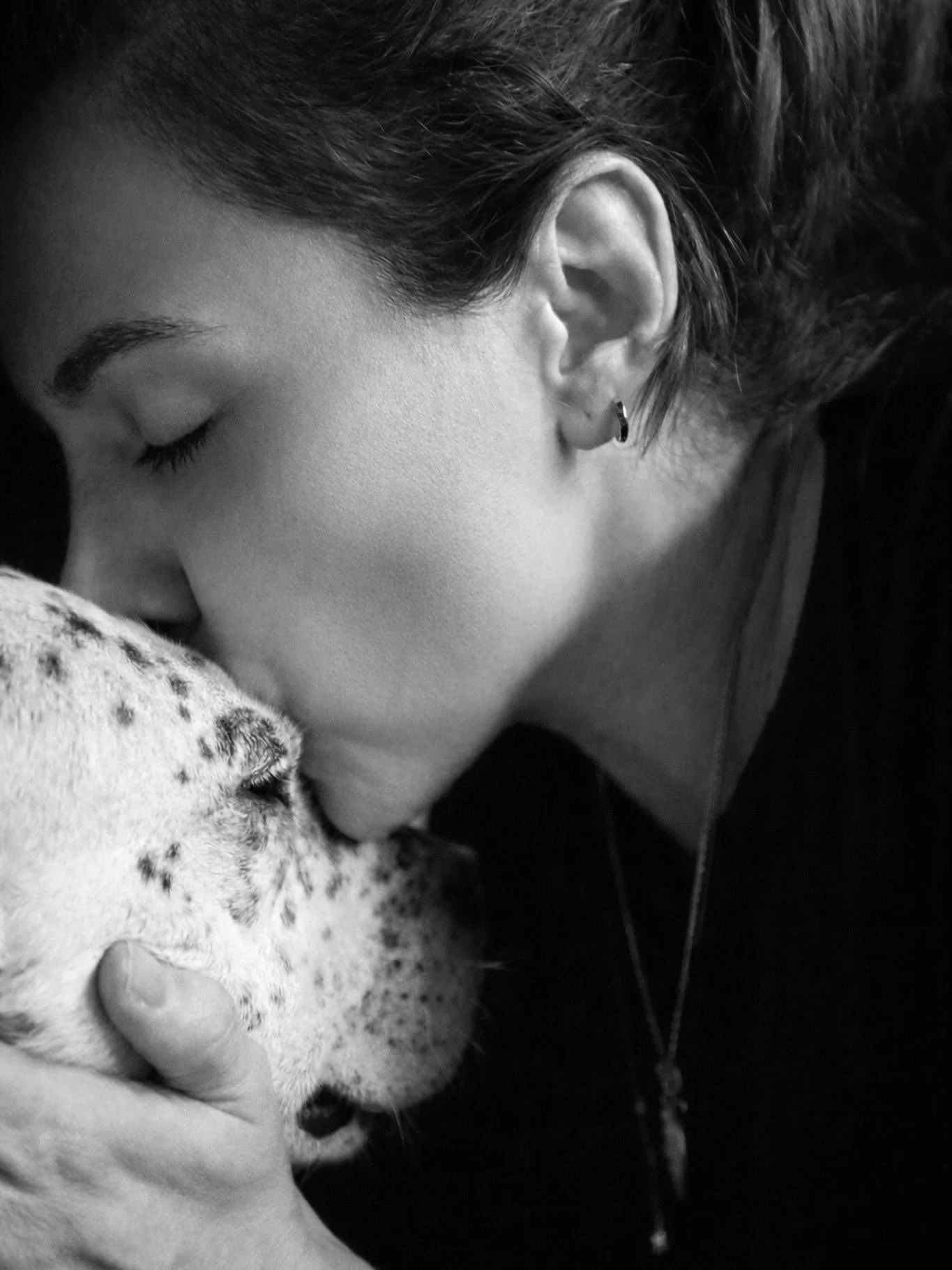 It&rsquo;s Friday, people.
A strange and heavy week for many.
Before the day slips away, give someone a kiss, a hug, or a smile.
Sometimes the smallest kindness becomes the glimmer someone needed.