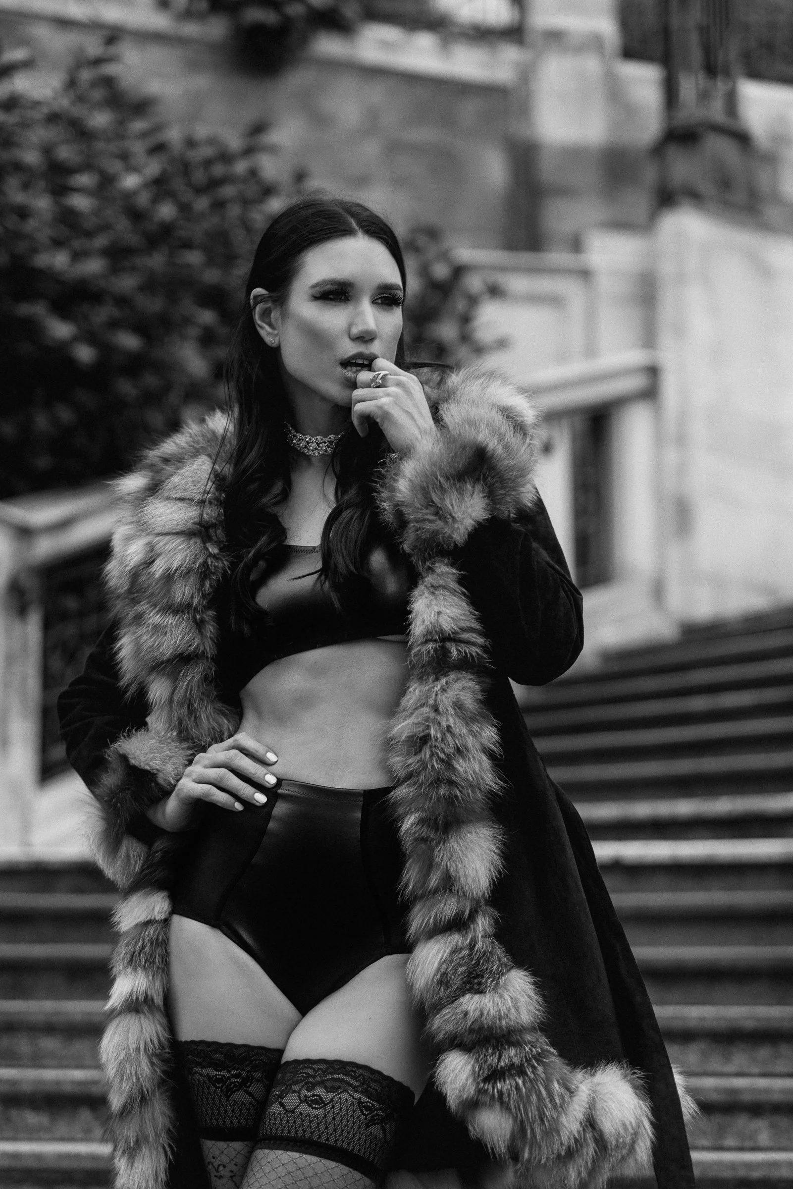 Doris Kemptner für Wiener Magazin 2024

[Model: Doris Kemptner, 
Makeup: Meline Gulian, 
Dessous: Daniela Paradeis, 
Jewelry: Shifteh Maryan]