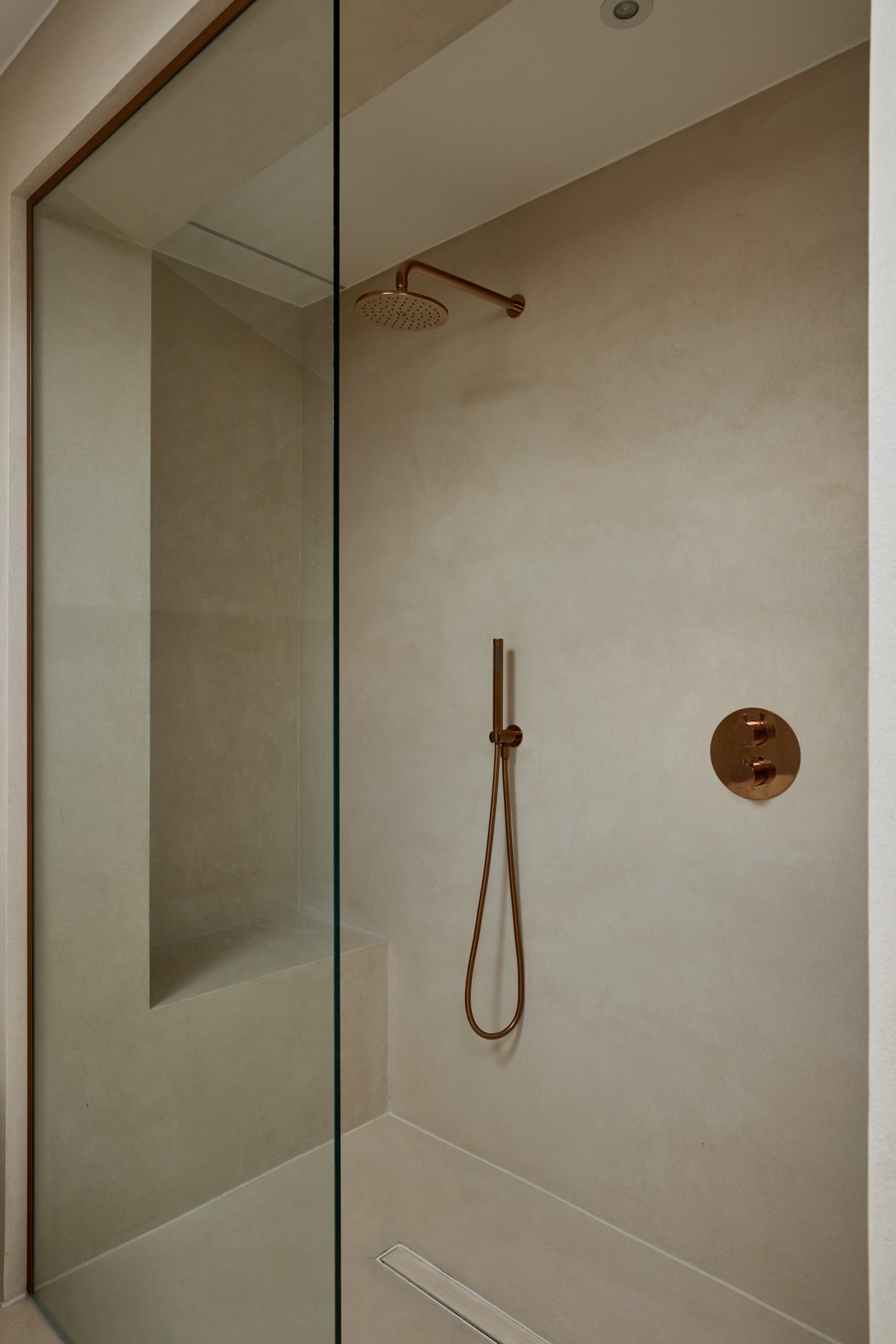 luxury-shower-lusso.jpg